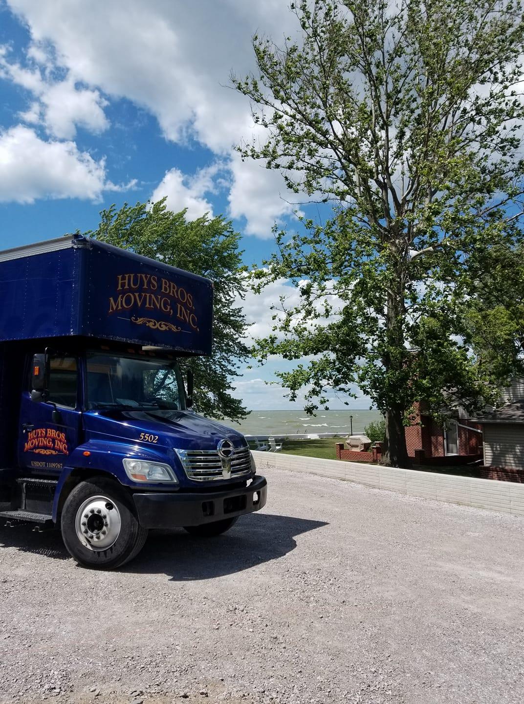 Huys Bros. Moving, INC. Image
