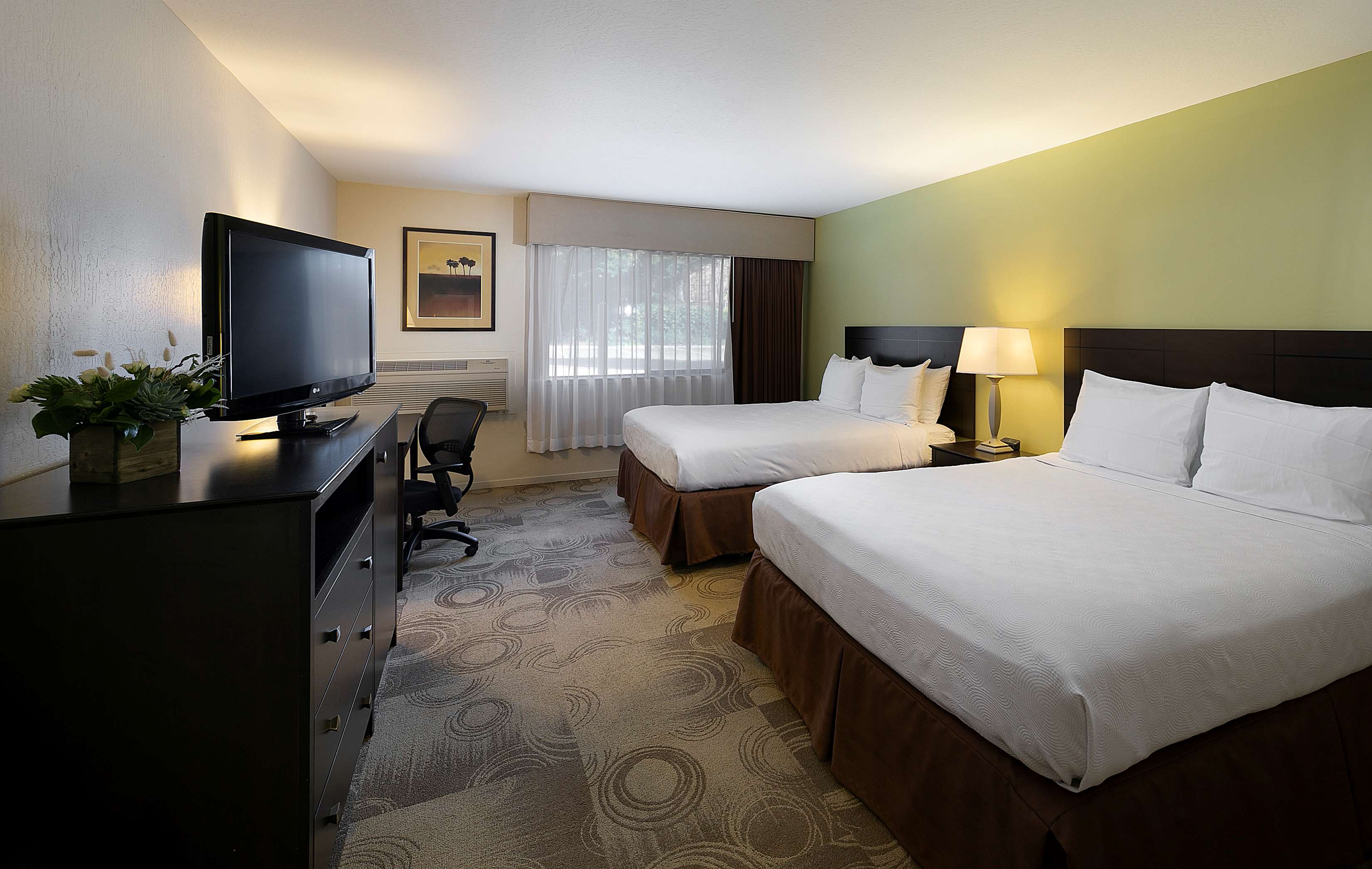 Best Western Seacliff Inn Photo