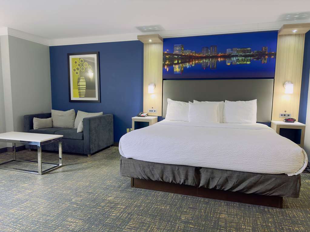 Best Western Plus Glen Allen Inn Image