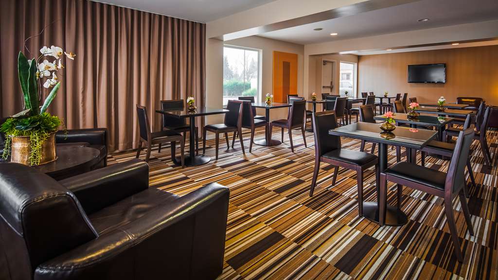 Best Western Plus Rancho Cordova Inn Image