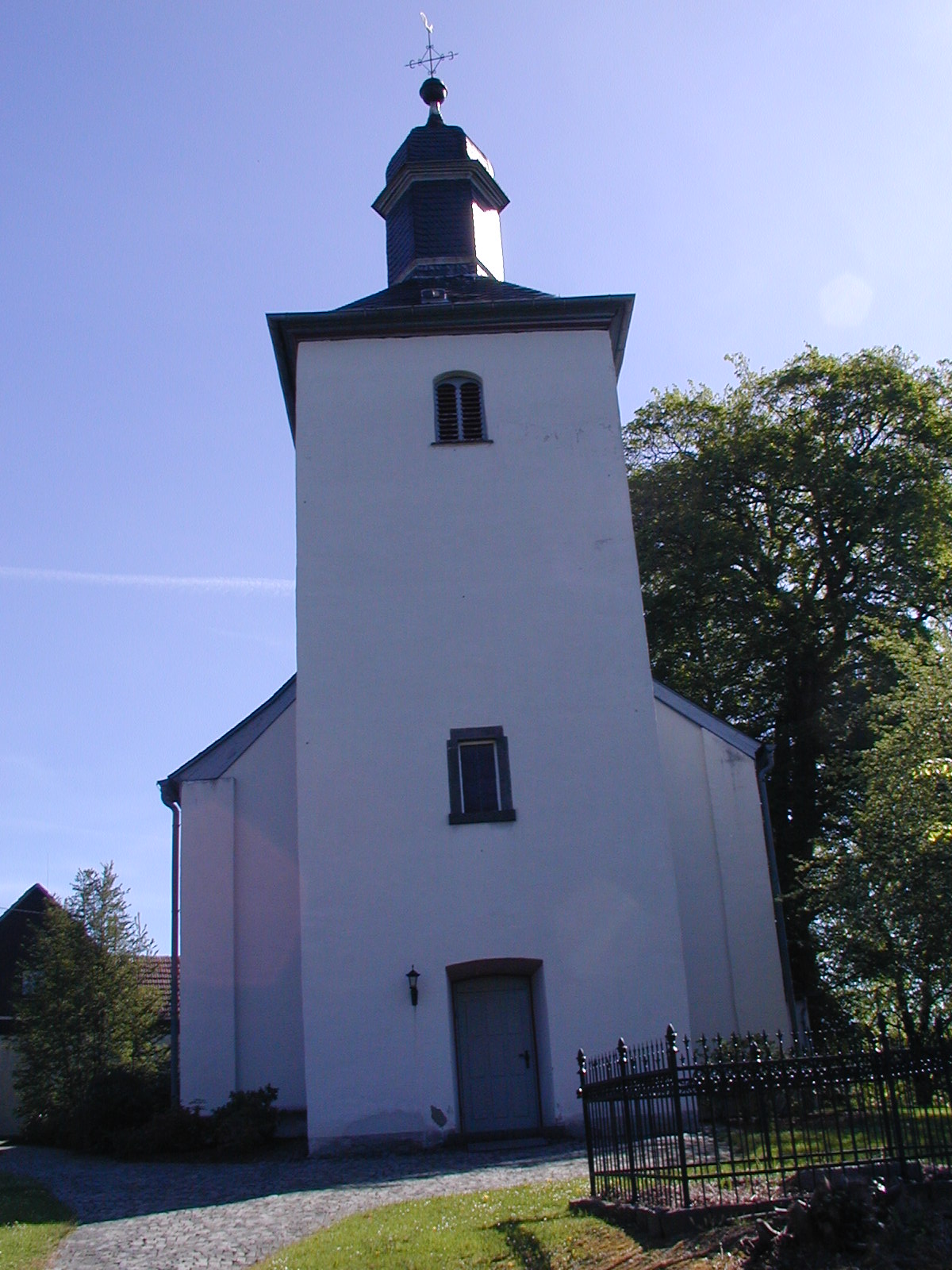 Ev. Kirche Oberdreis, barrierefrei begehbar