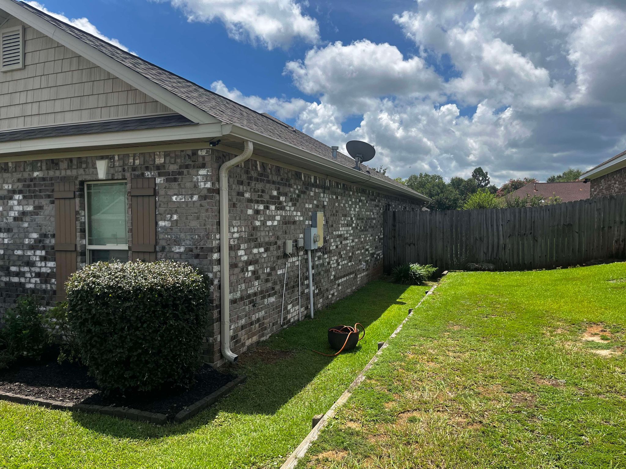 Southern Gutters LLC Image