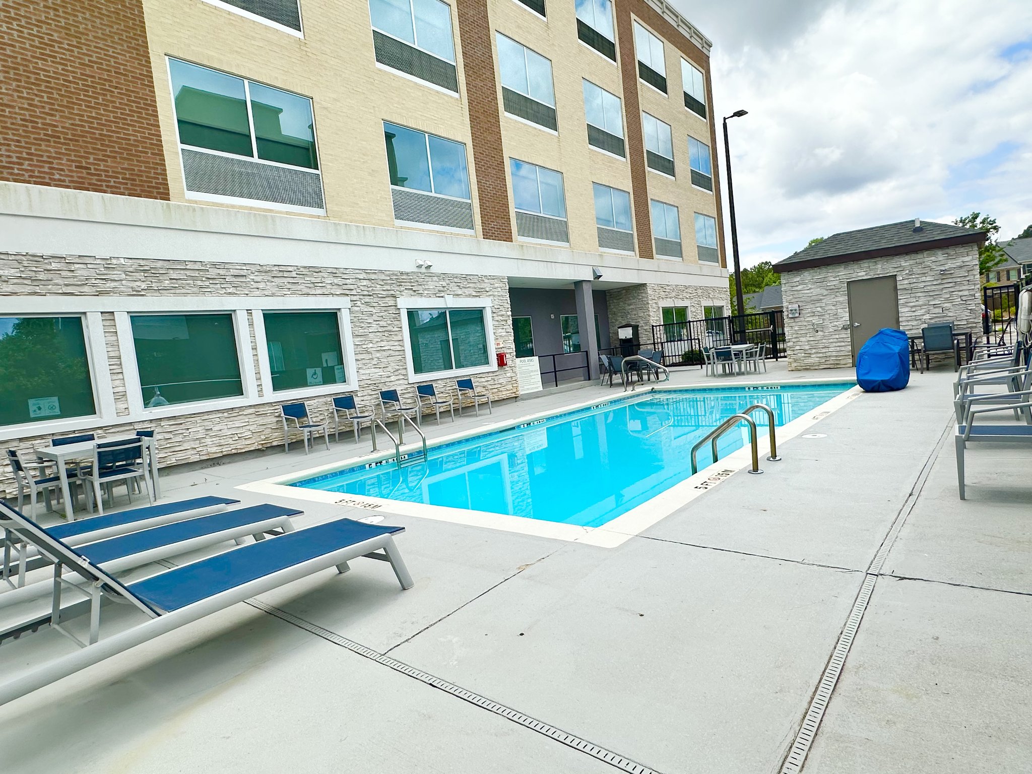 Holiday Inn Express & Suites Canton by IHG Image