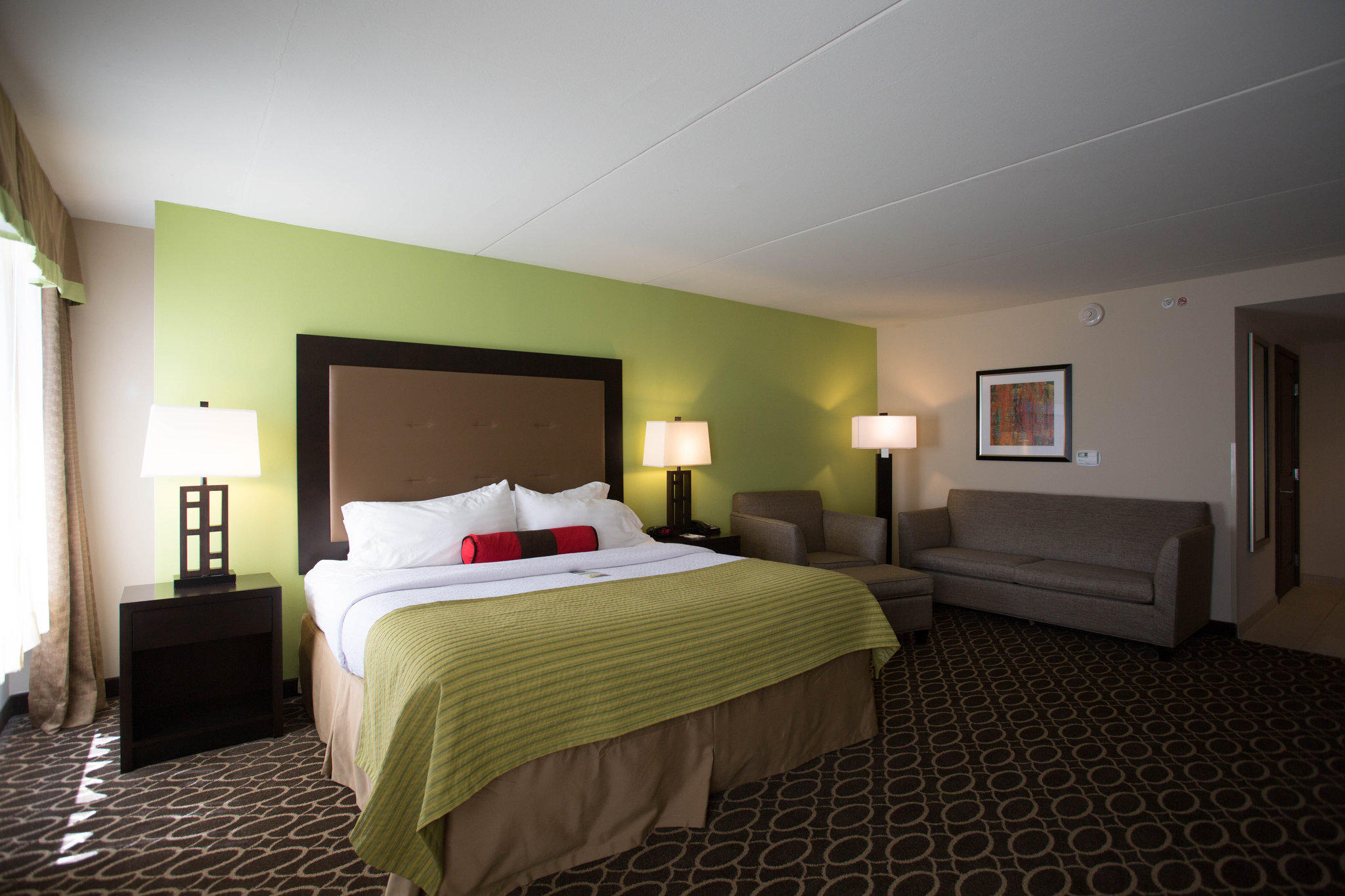 Holiday Inn Murfreesboro Photo