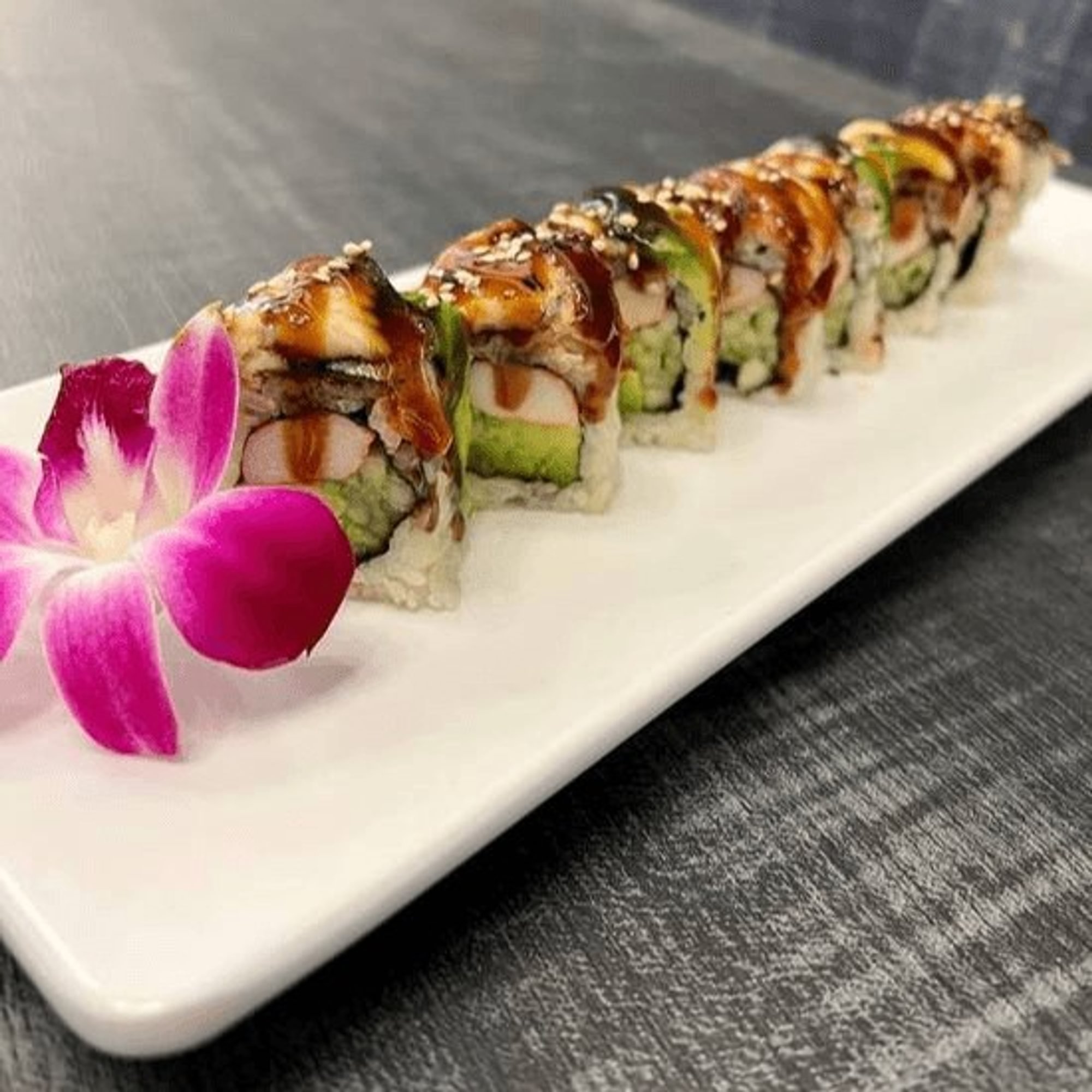 Dragon Roll (8pc)