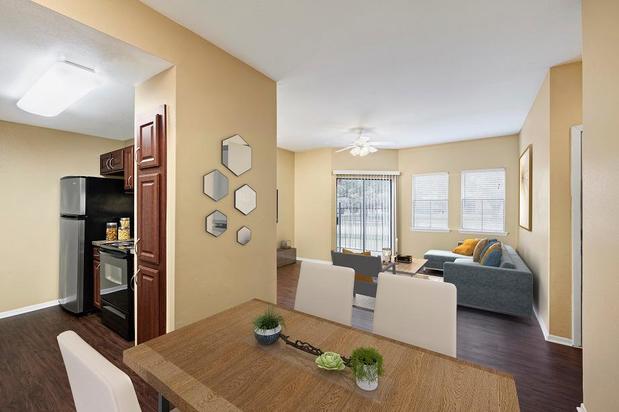 Images Camden Valley Park Apartments