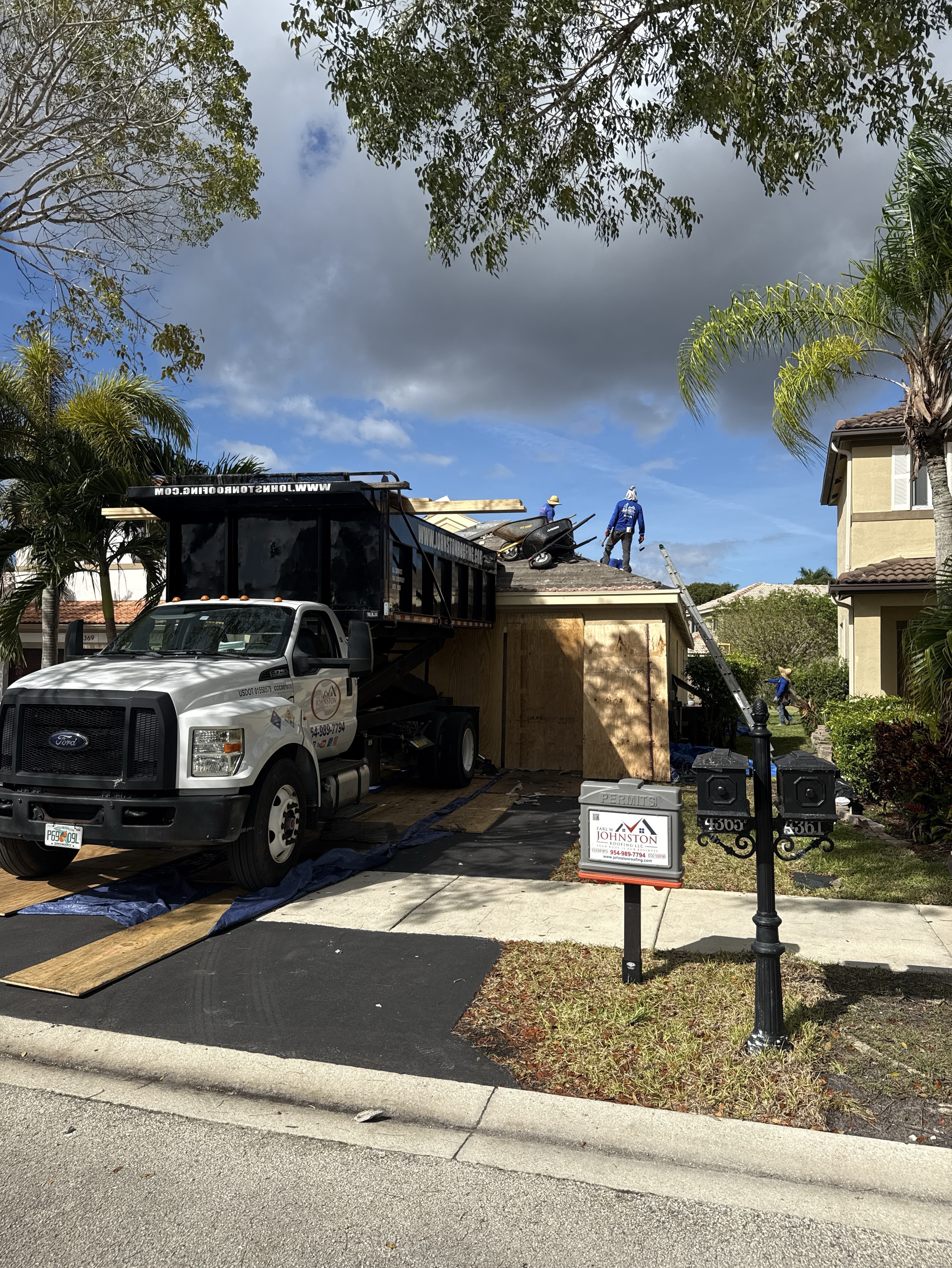 What To Expect During The Roofing Process?