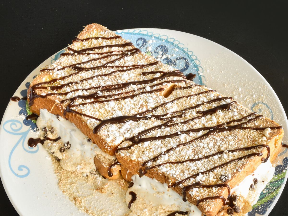 S'mores Stuffed French Toast