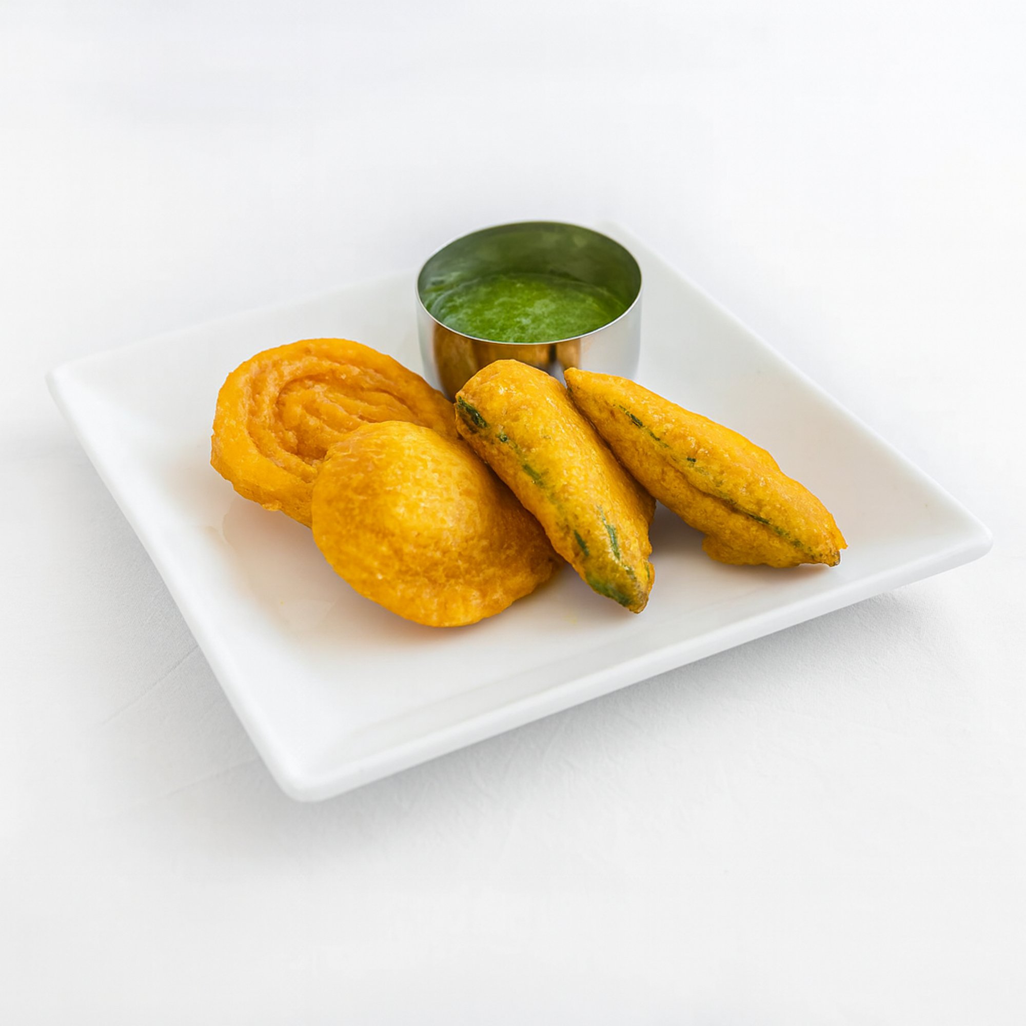 Assorted bajji (Plantain (Aratikai) / Potato/ Tomato/Mirchi Bajji)