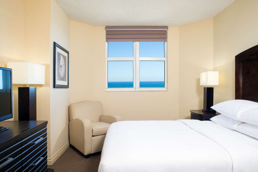 DoubleTree Resort & Spa by Hilton Hotel Ocean Point  - North Miami Beach Image