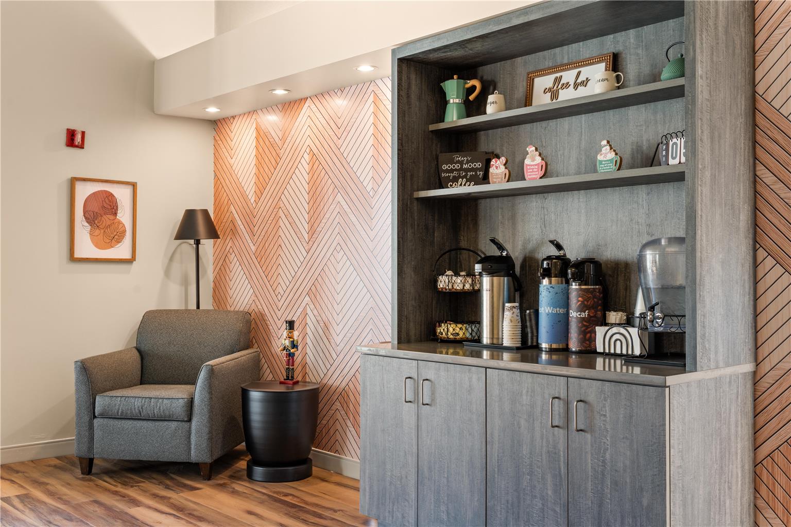 Best Western Courtview Hotel Image