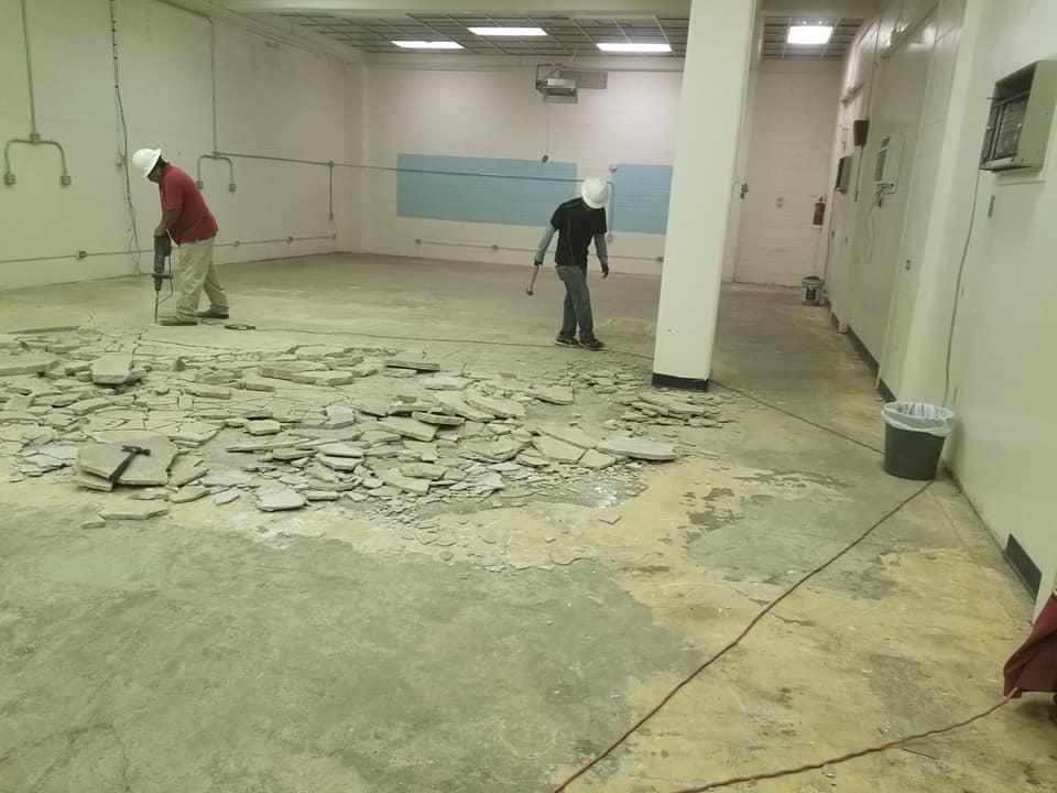 Flores Roofing & Construction Image