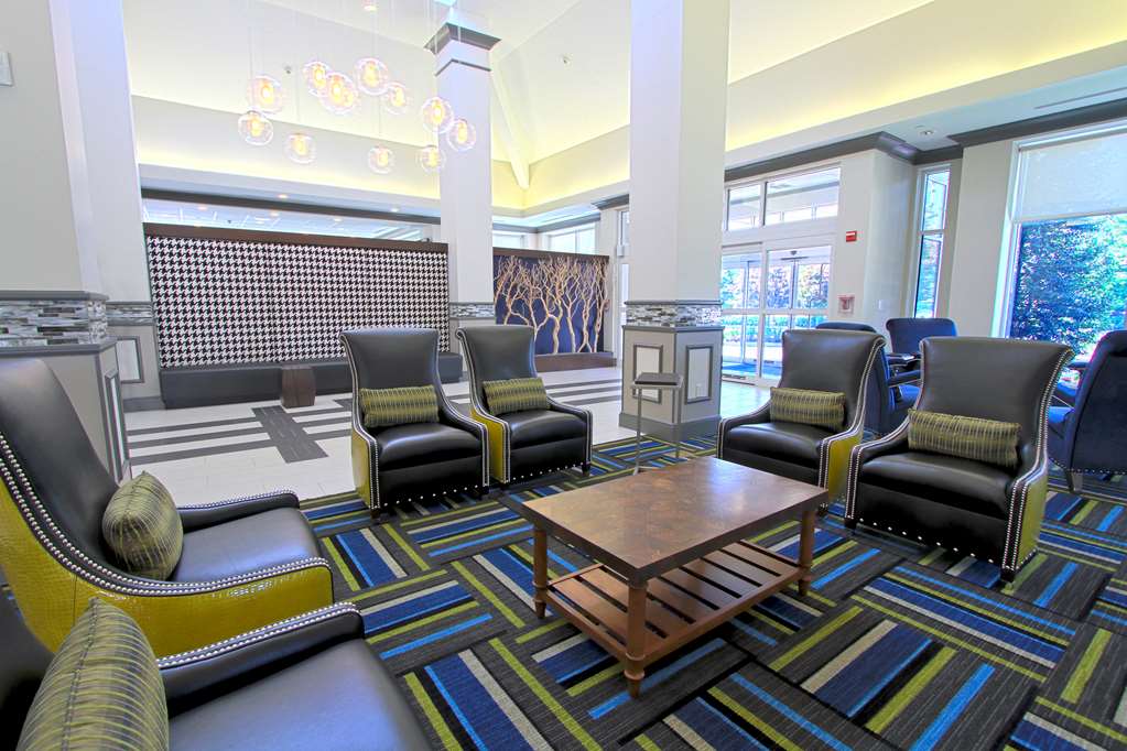 Hilton Garden Inn Westbury Image