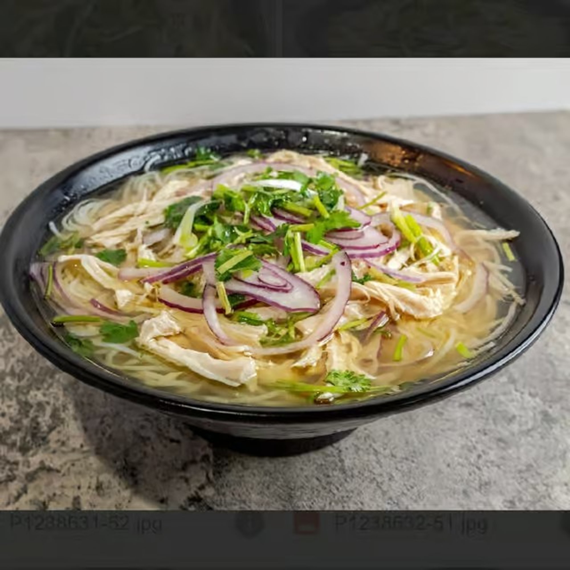 P6. Chicken Pho