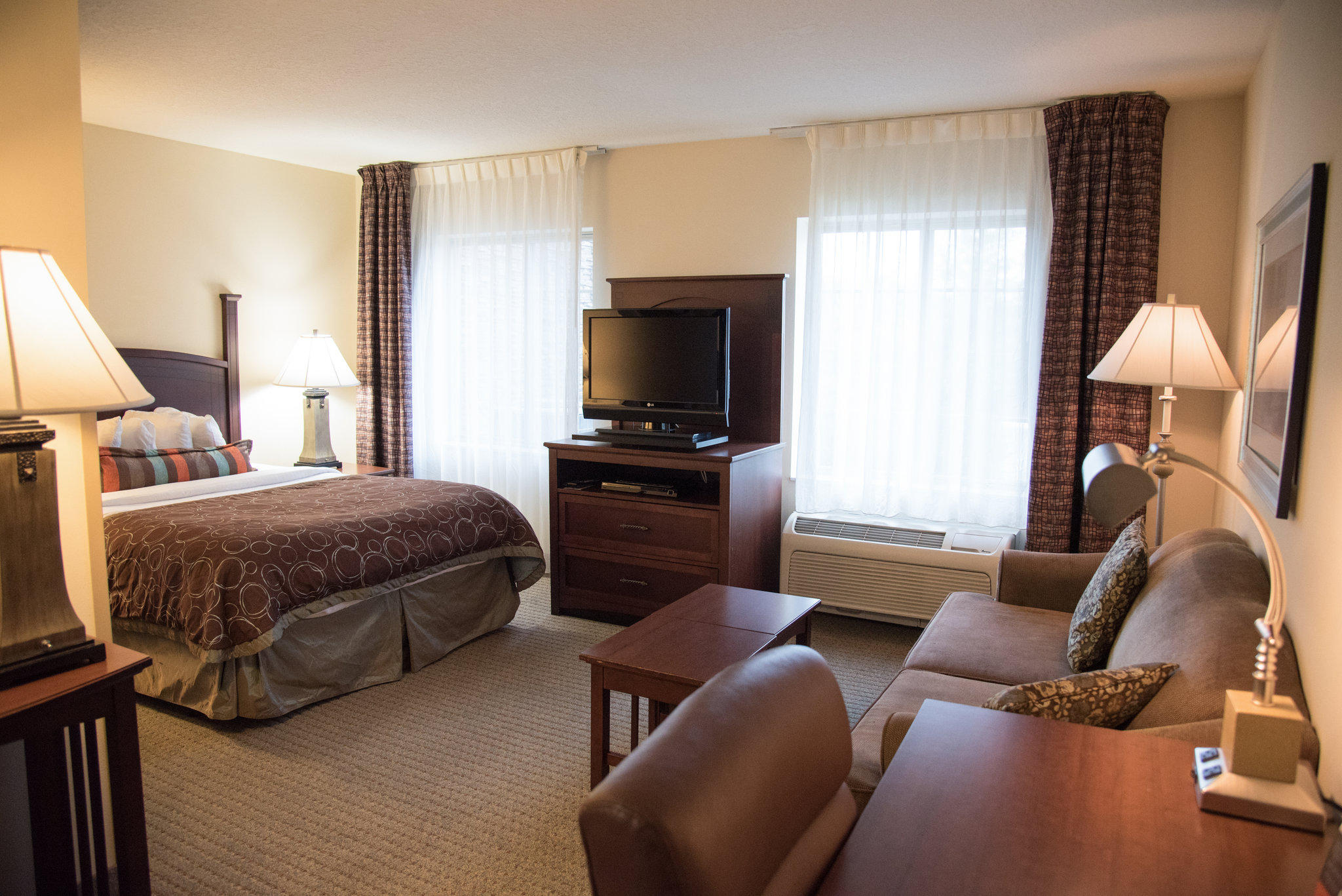 Staybridge Suites Fort Wayne Photo