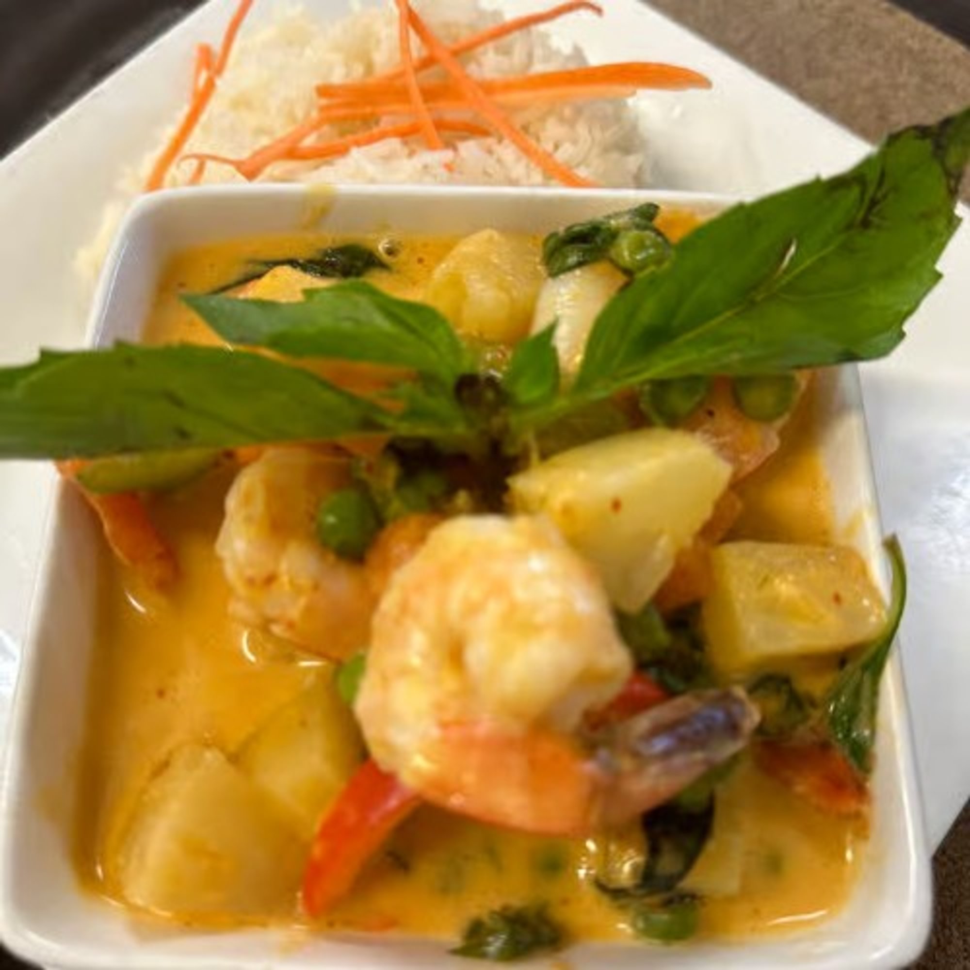 Shrimp'n Pineapple Curry