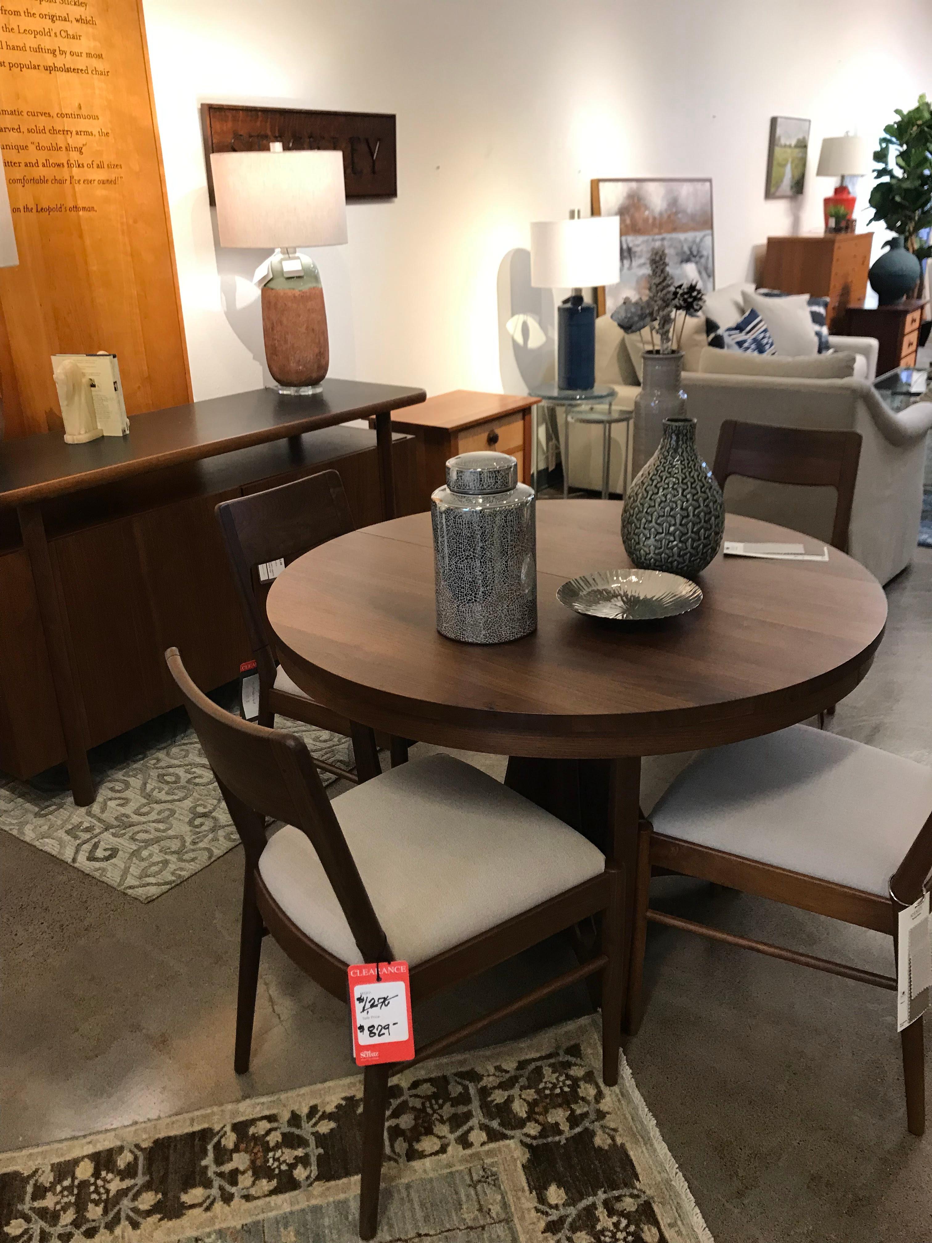 Kelly's Furniture Image