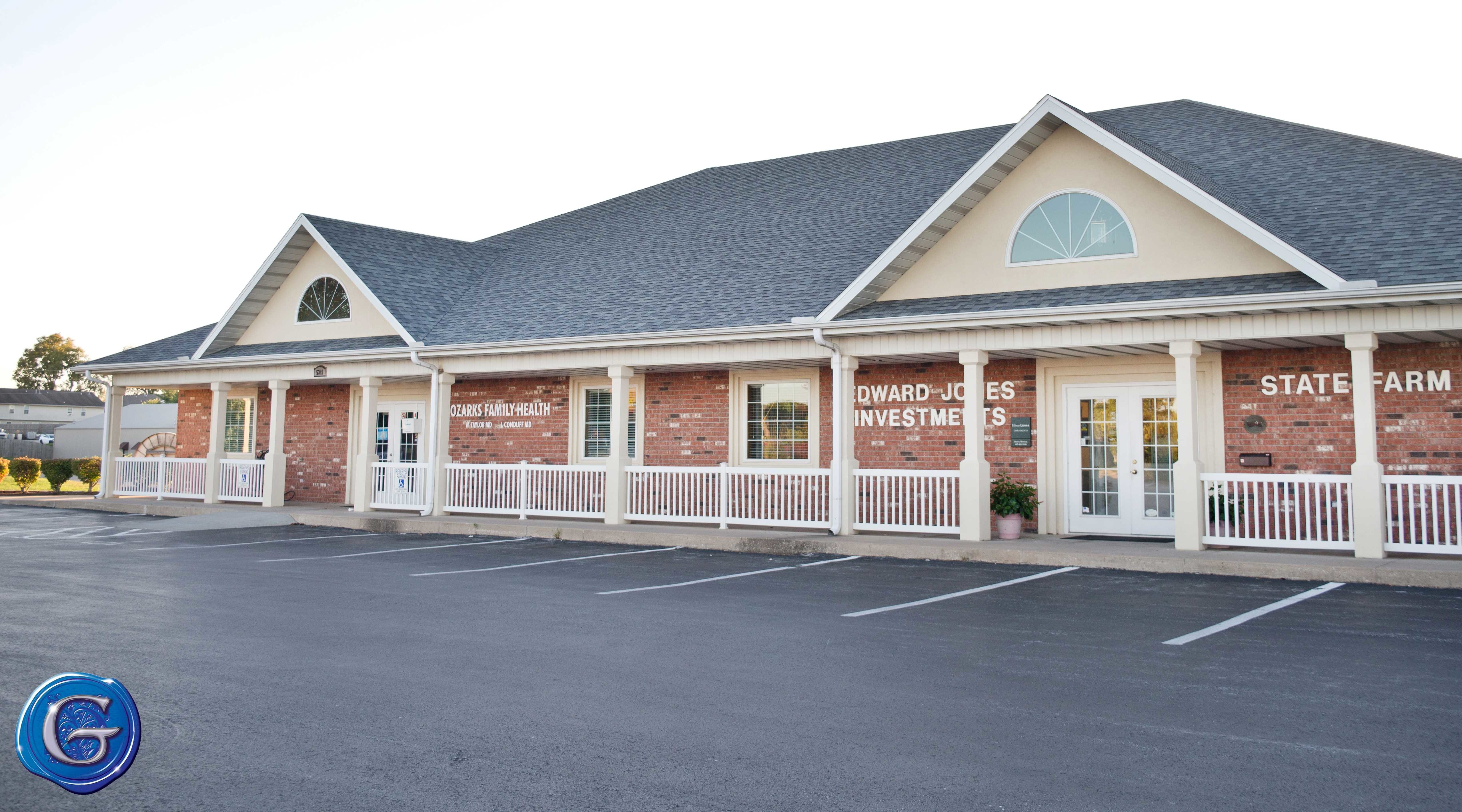 GlennStone Roofing and Fence Image