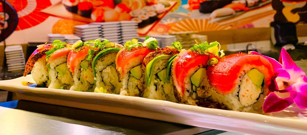 SEARED TUNA ROLL