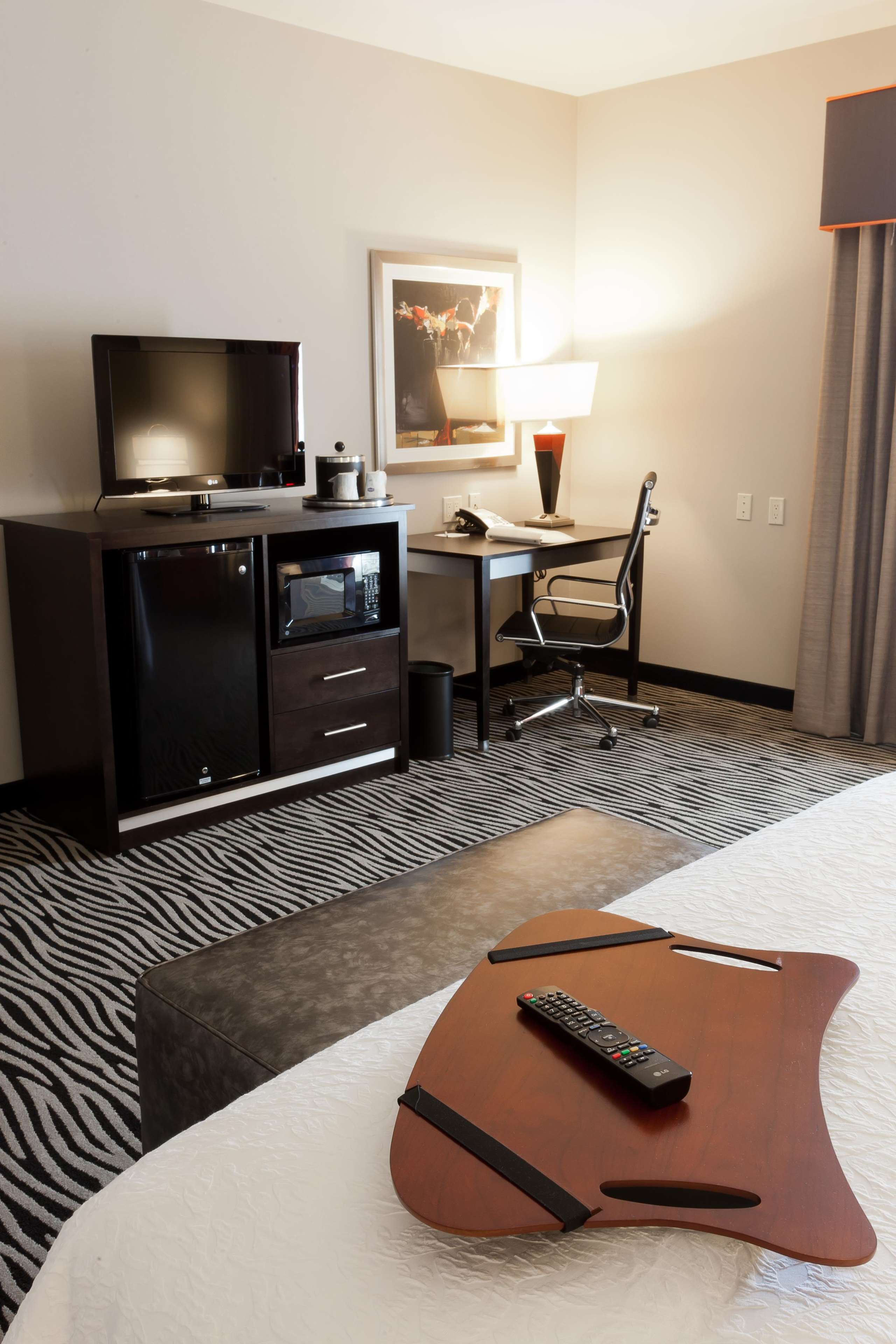 Hampton Inn & Suites Tulsa/Central Photo