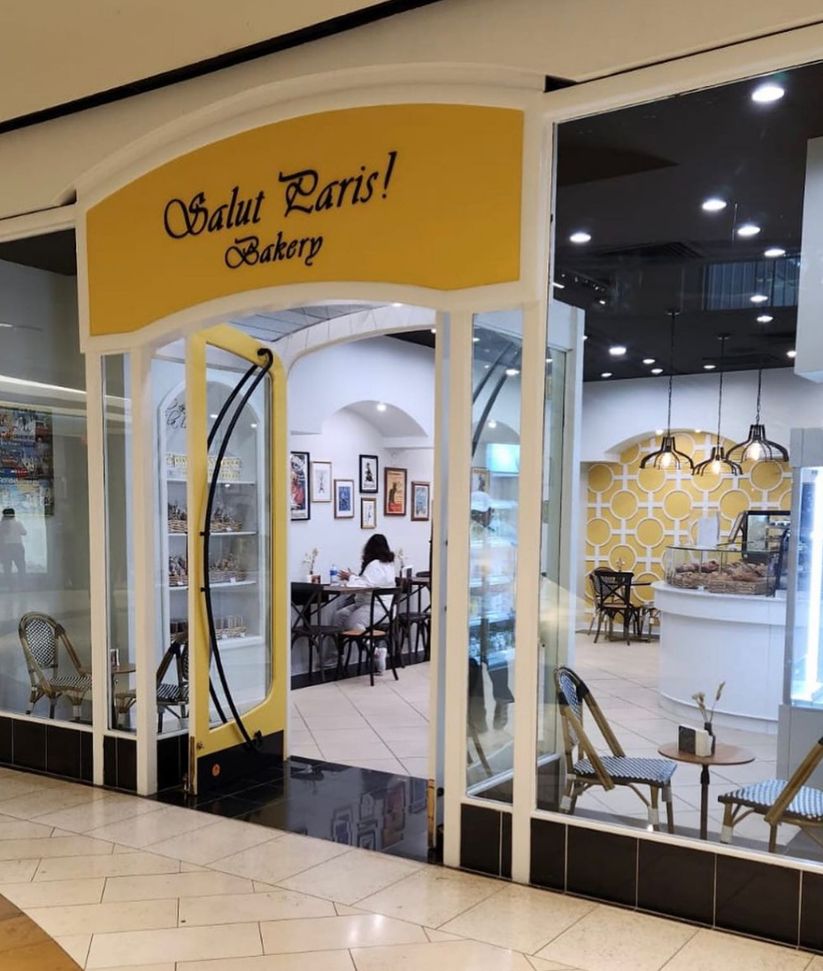 Salut Paris Bakery Logo