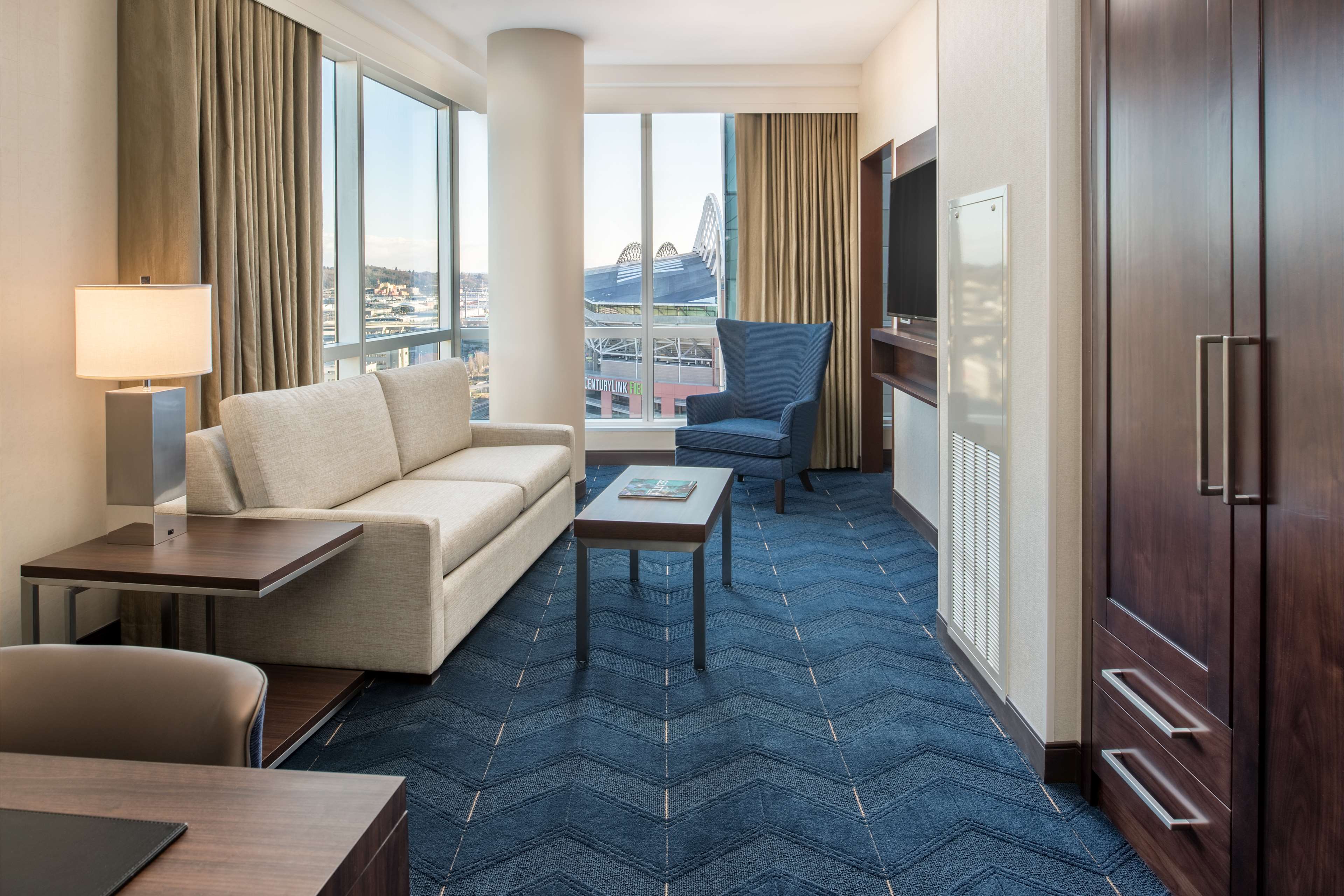 Embassy Suites by Hilton Seattle Downtown Pioneer Square Photo