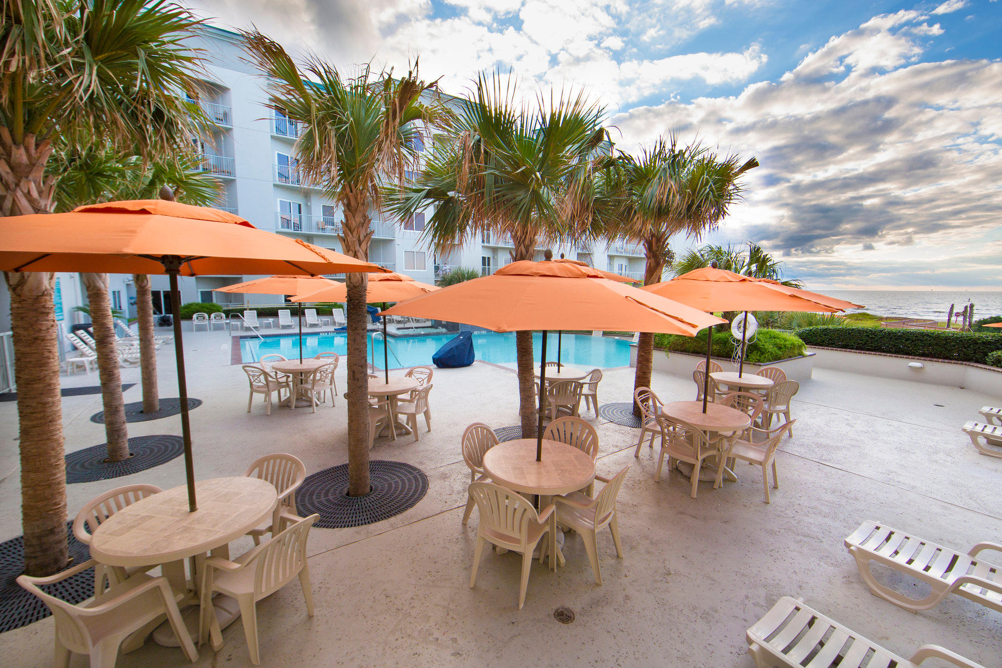 Holiday Inn Club Vacations Galveston Beach Resort Photo