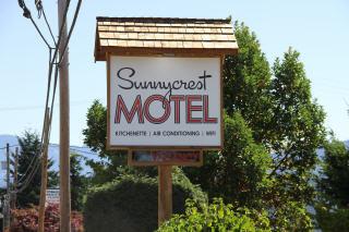 Sunnycrest Motel