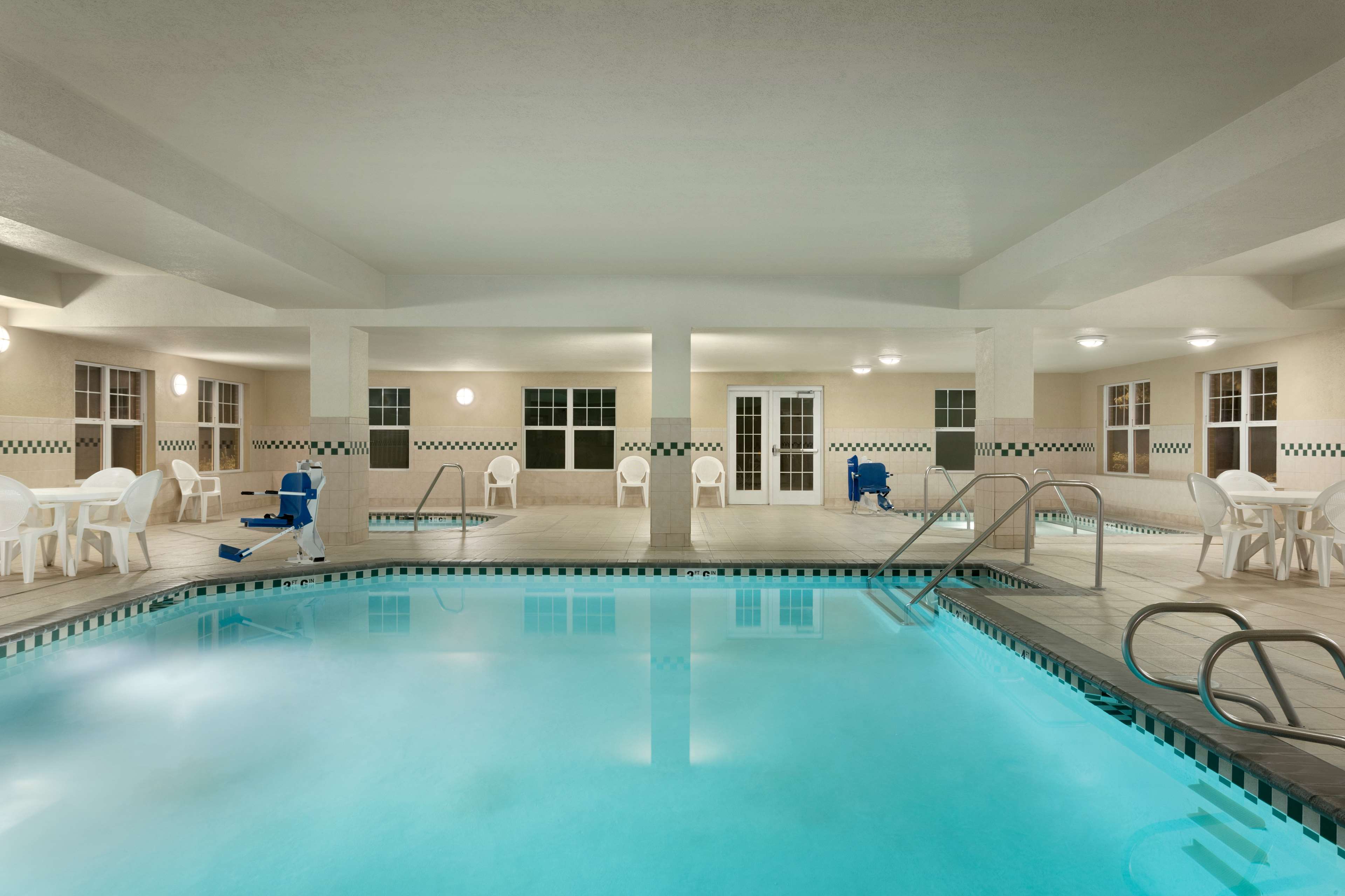 Country Inn & Suites by Radisson, Boise West, ID Photo