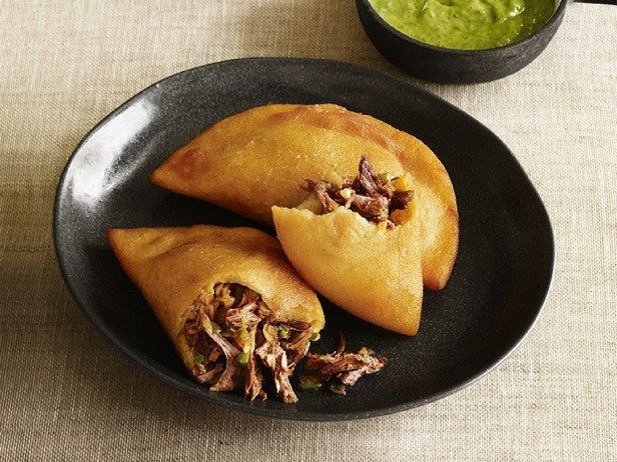 Empanada de Carne Mechada