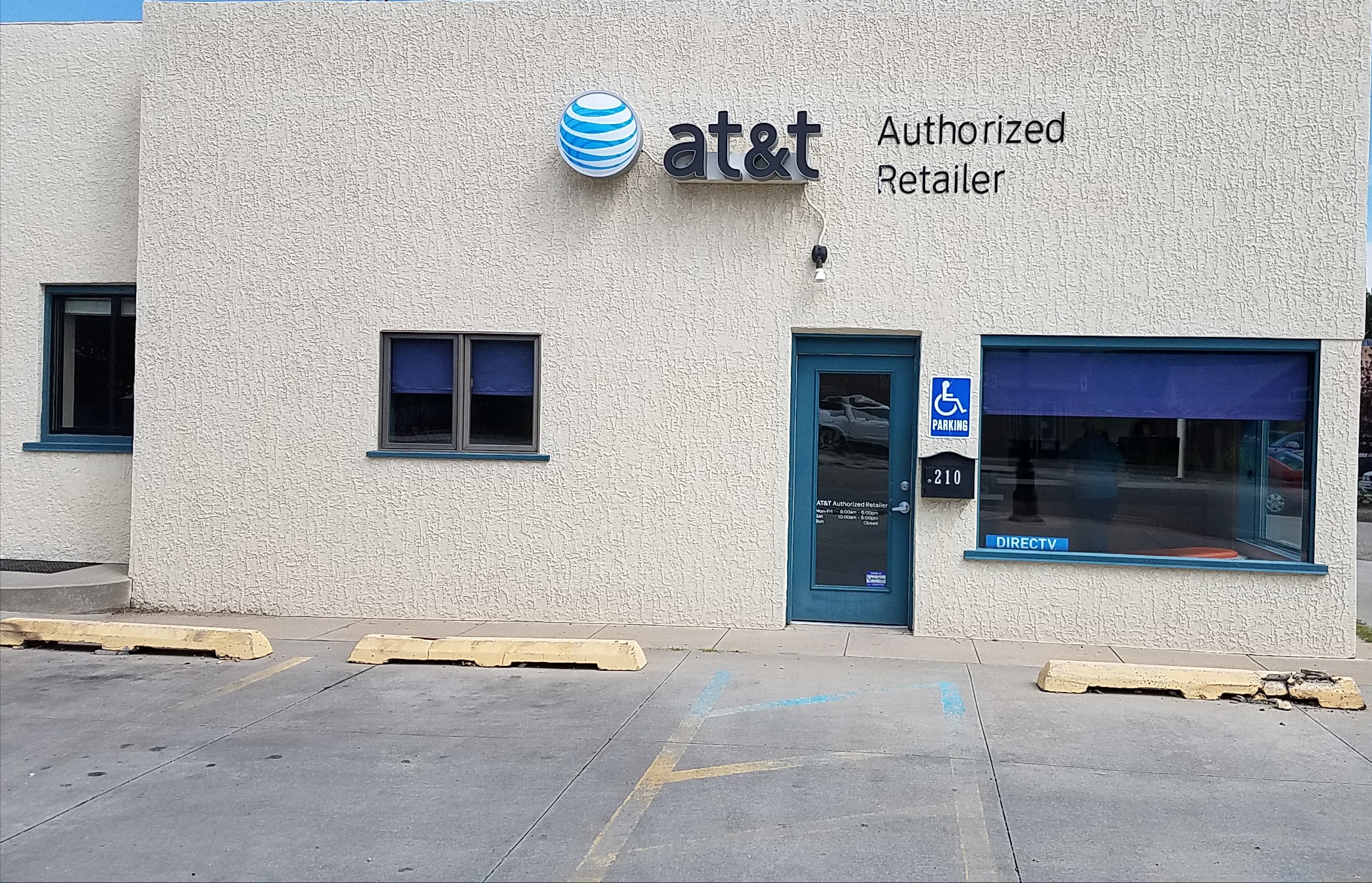 AT&T Store Photo