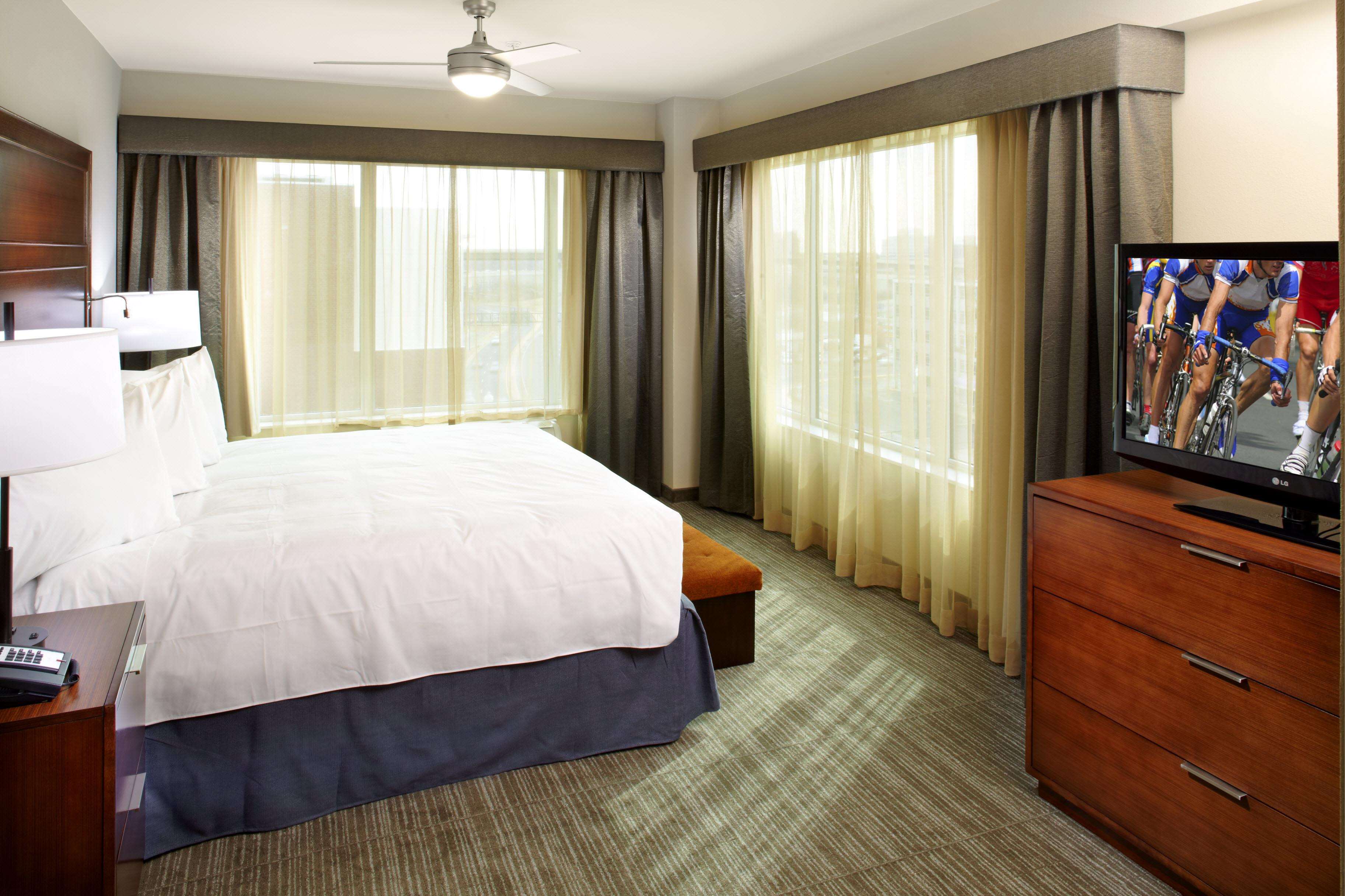 Homewood Suites by Hilton Springfield, VA Photo