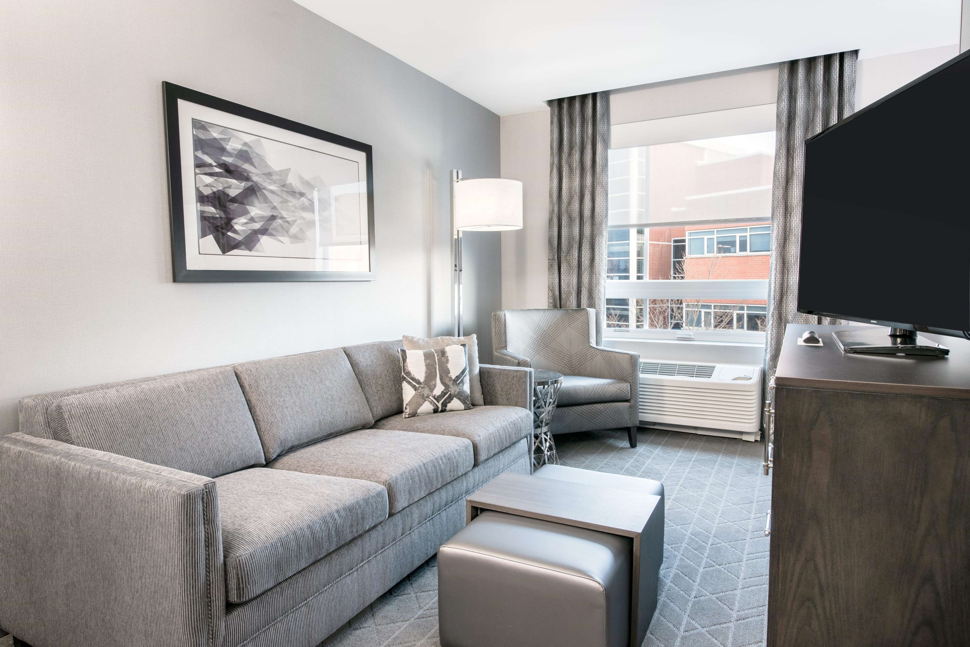 Homewood Suites By Hilton Boston Logan Airport Chelsea Photo