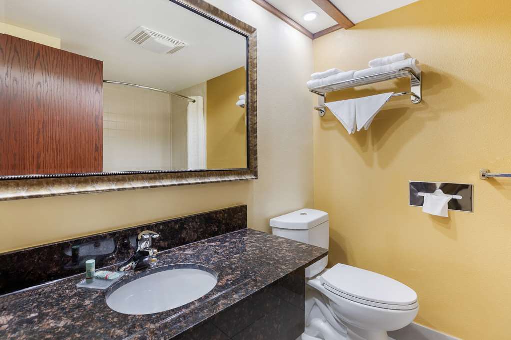 Best Western Kiva Inn Image