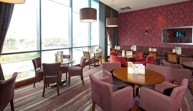 Premier Inn London Wimbledon South Hotels In Sw19 2rf Premier Inn London Wimbledon South