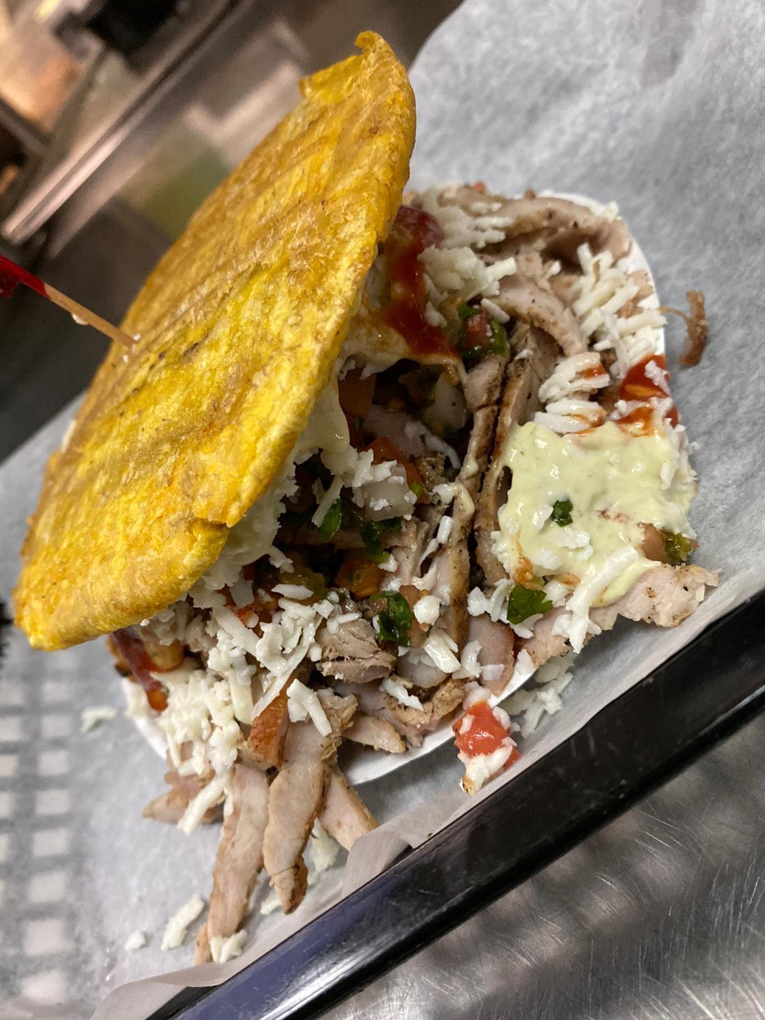 Patacon Chorizo al Grill/Grilled Sausage