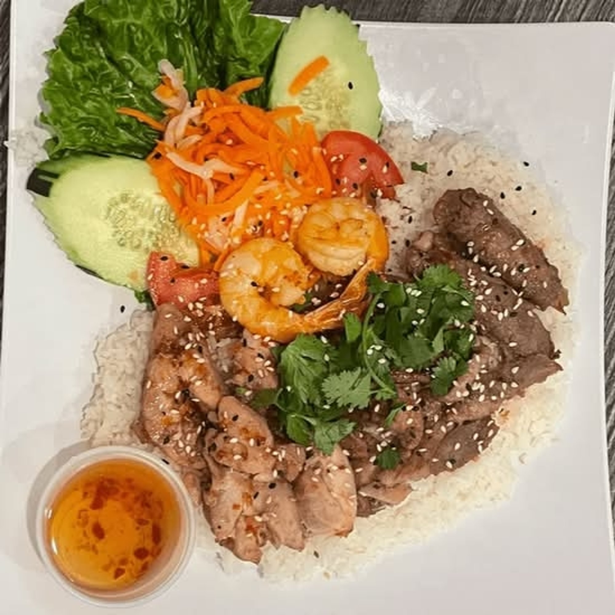 R1. GOI CUON Special Rice Dish