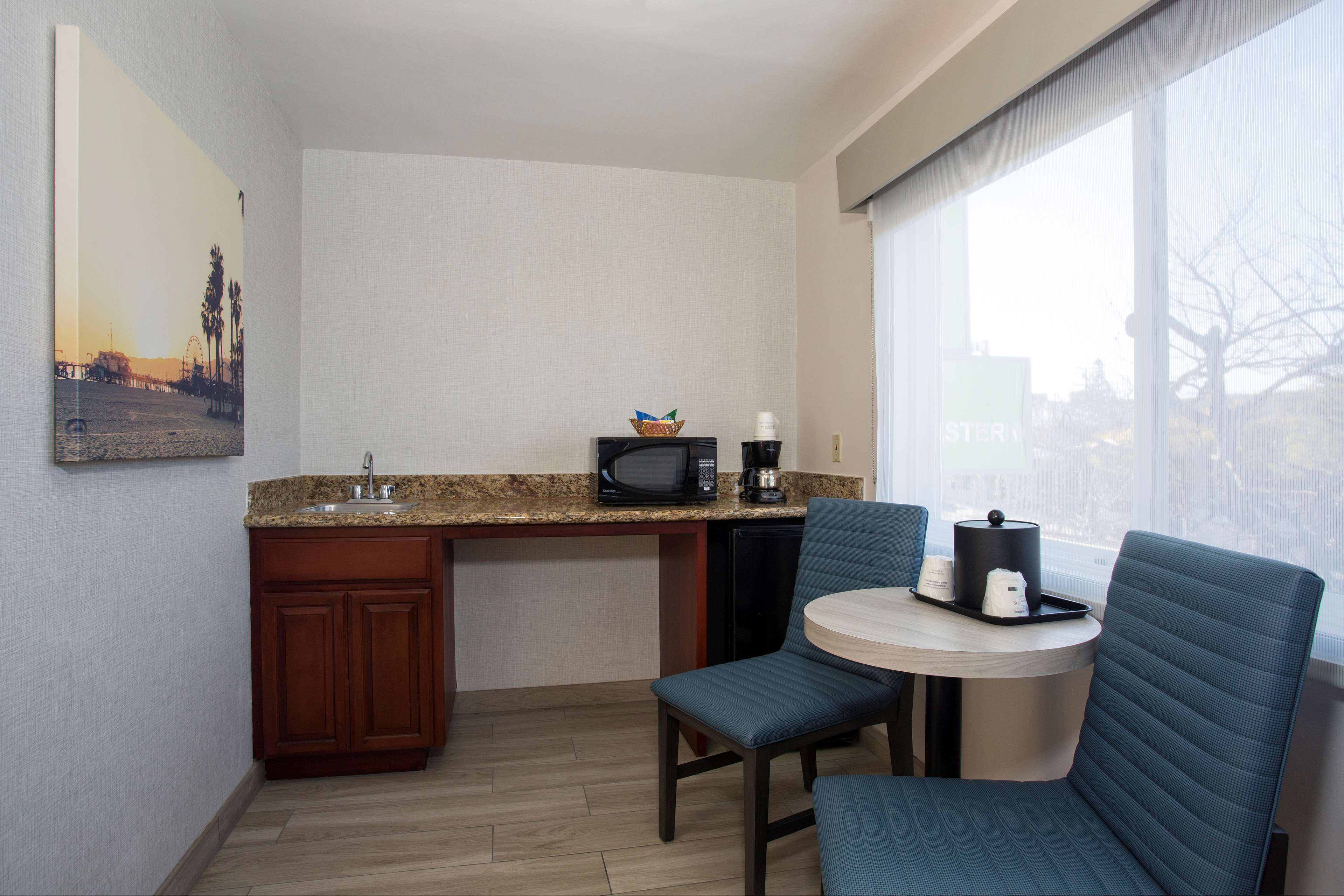 SureStay Hotel by Best Western Santa Monica Photo