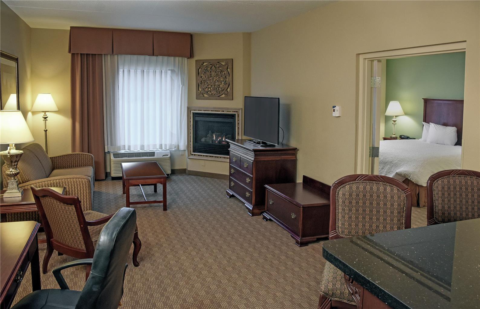 Hampton Inn & Suites Youngstown-Canfield Image
