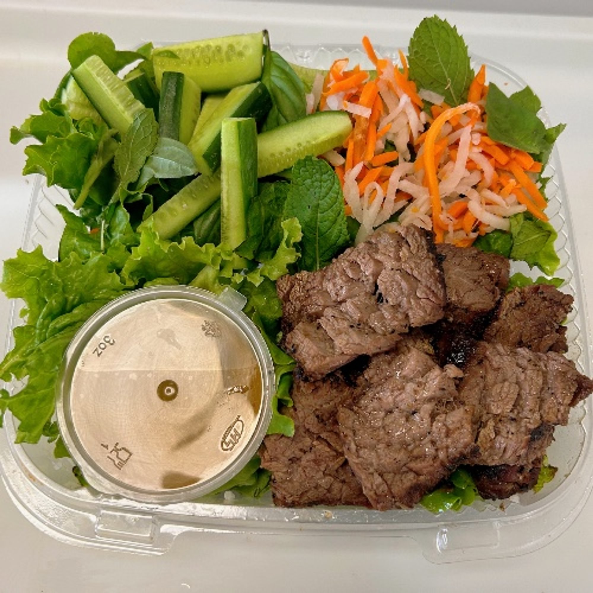 Grilled Beef Salad Bowl