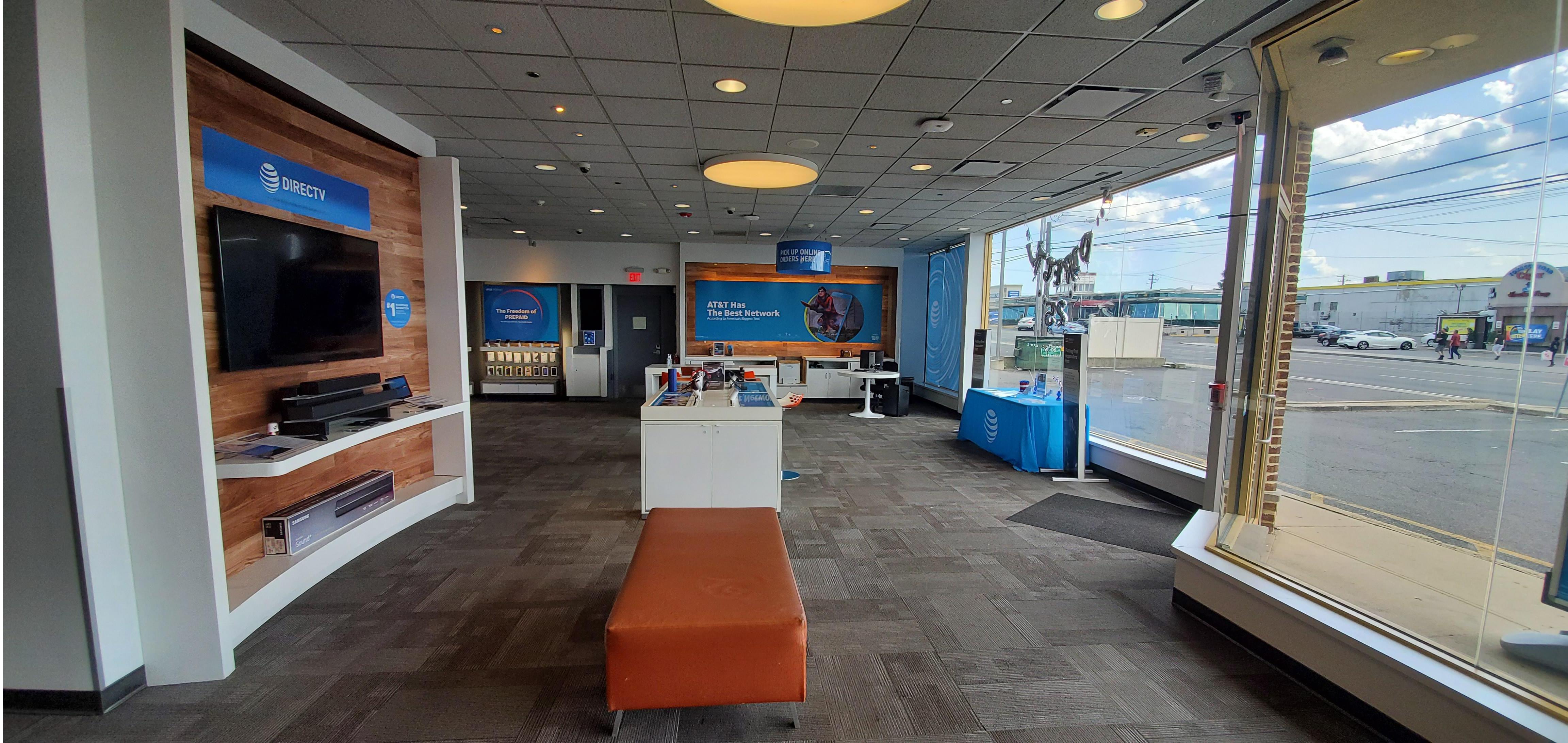 AT&T Store Photo