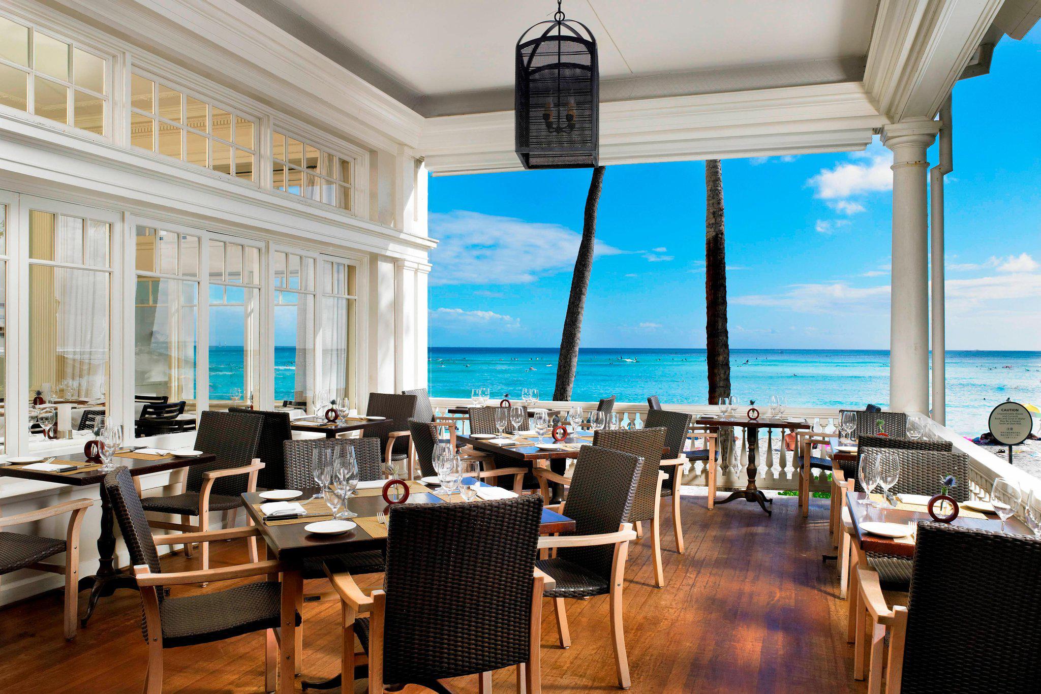 Moana Surfrider, A Westin Resort & Spa, Waikiki Beach Photo