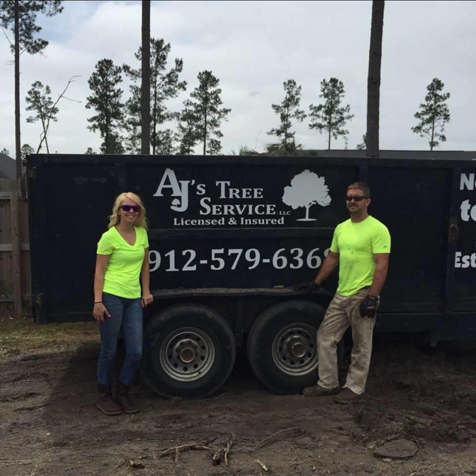 AJ&apos;s Tree Service Logo