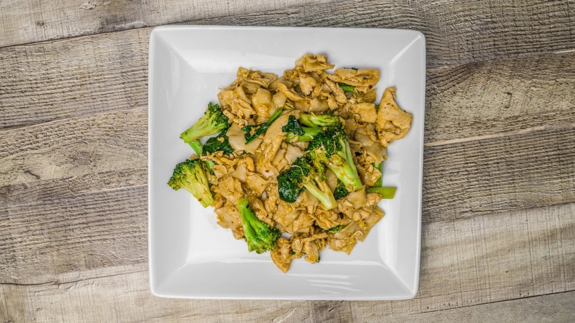 Pad See Ew (Black Soy Sauce Noodle)