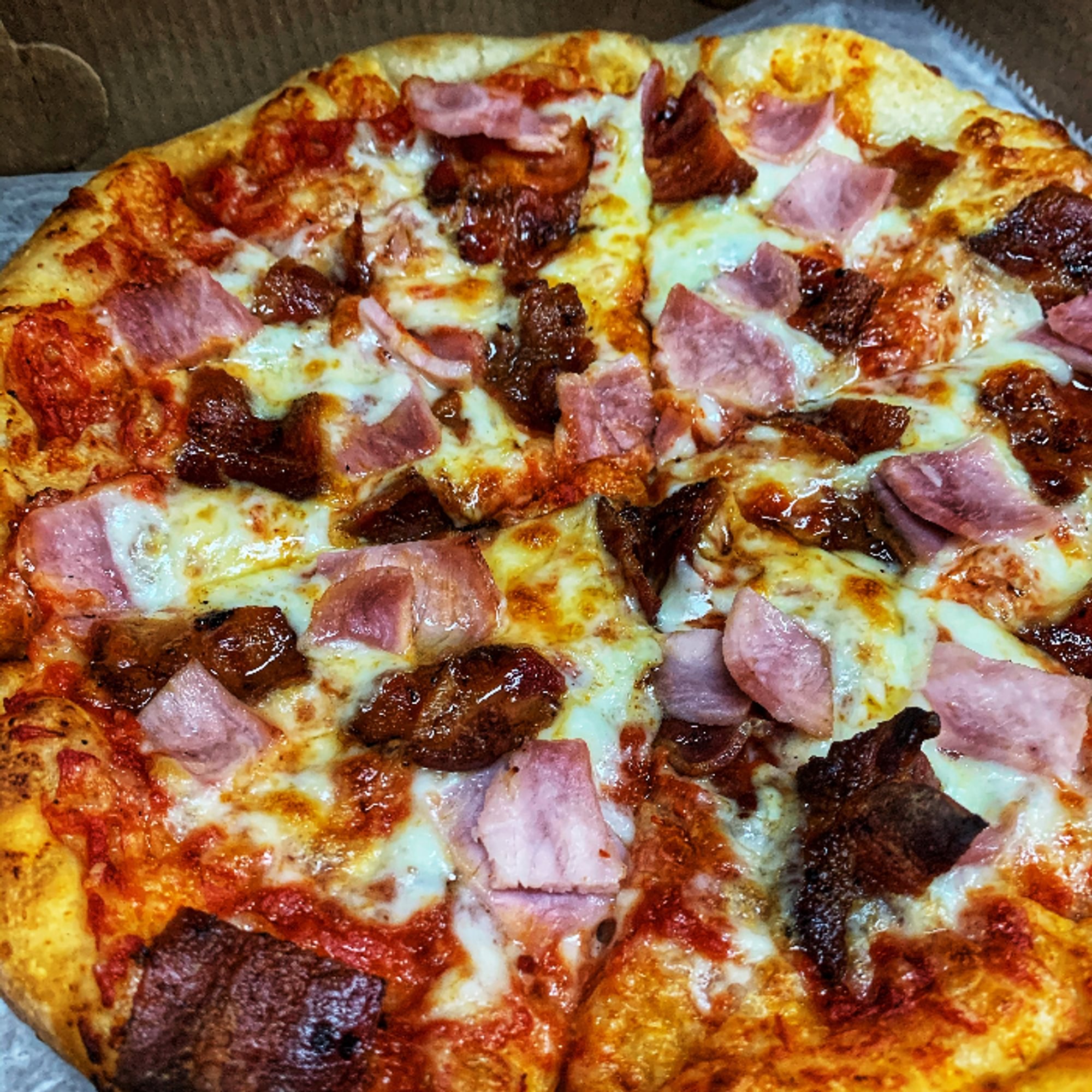Hawaiian Pizza (XL 18")