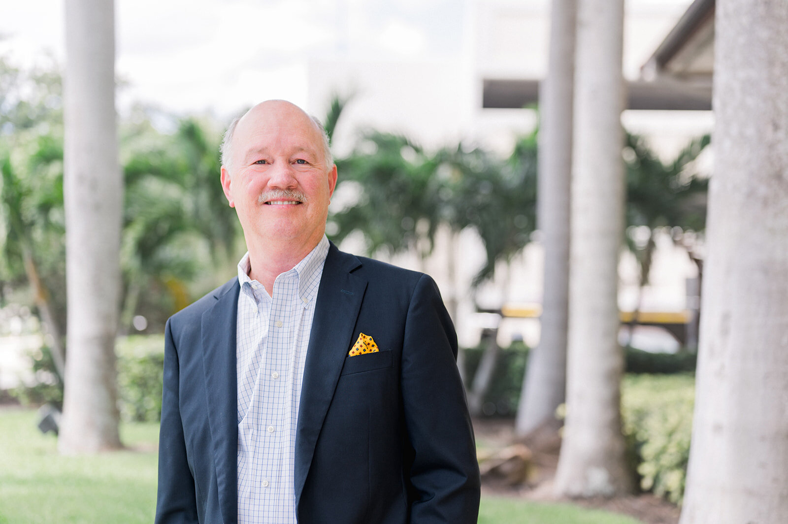 Dr. Garland Glenn Image