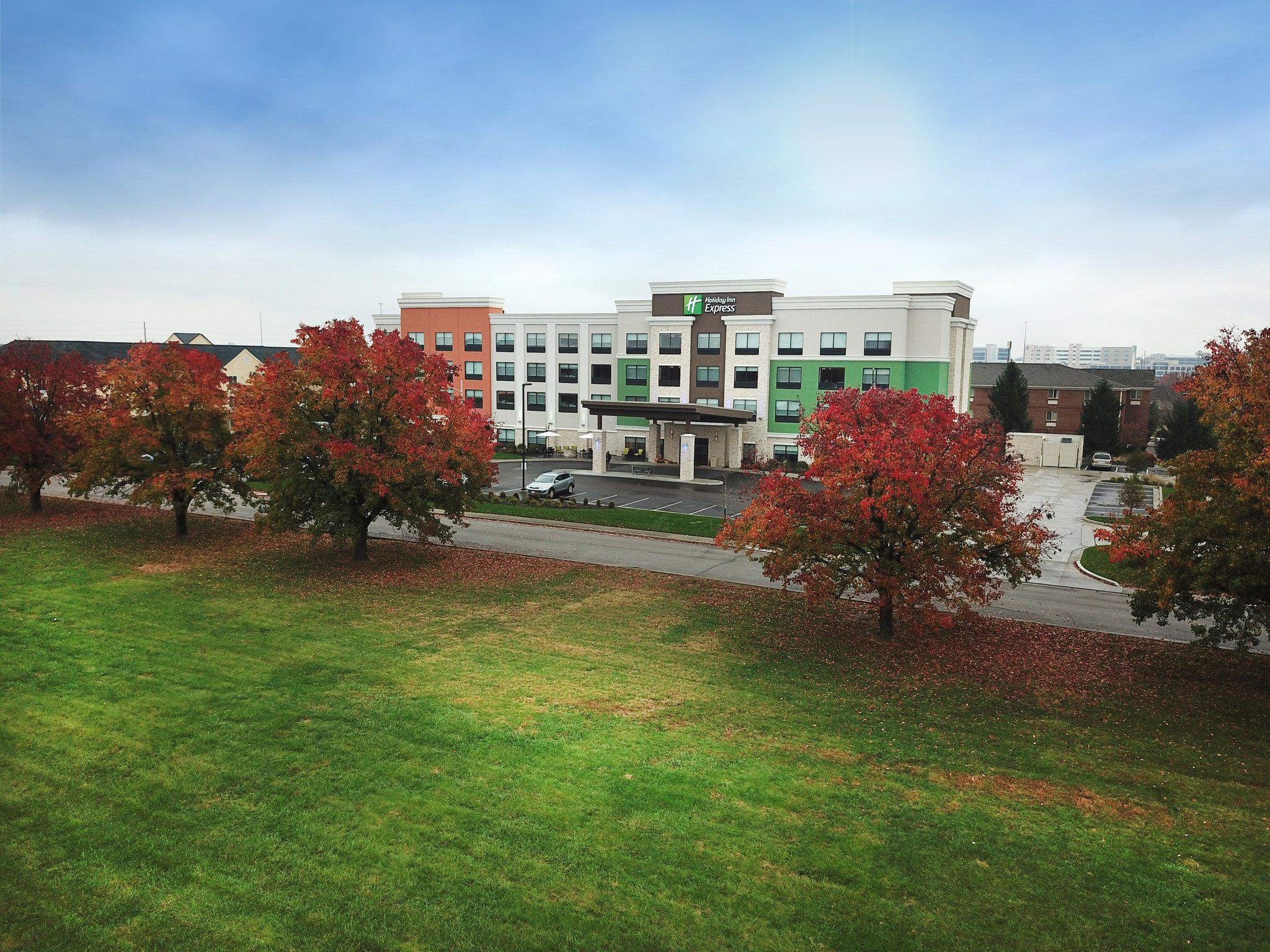 Holiday Inn Express Evansville Photo