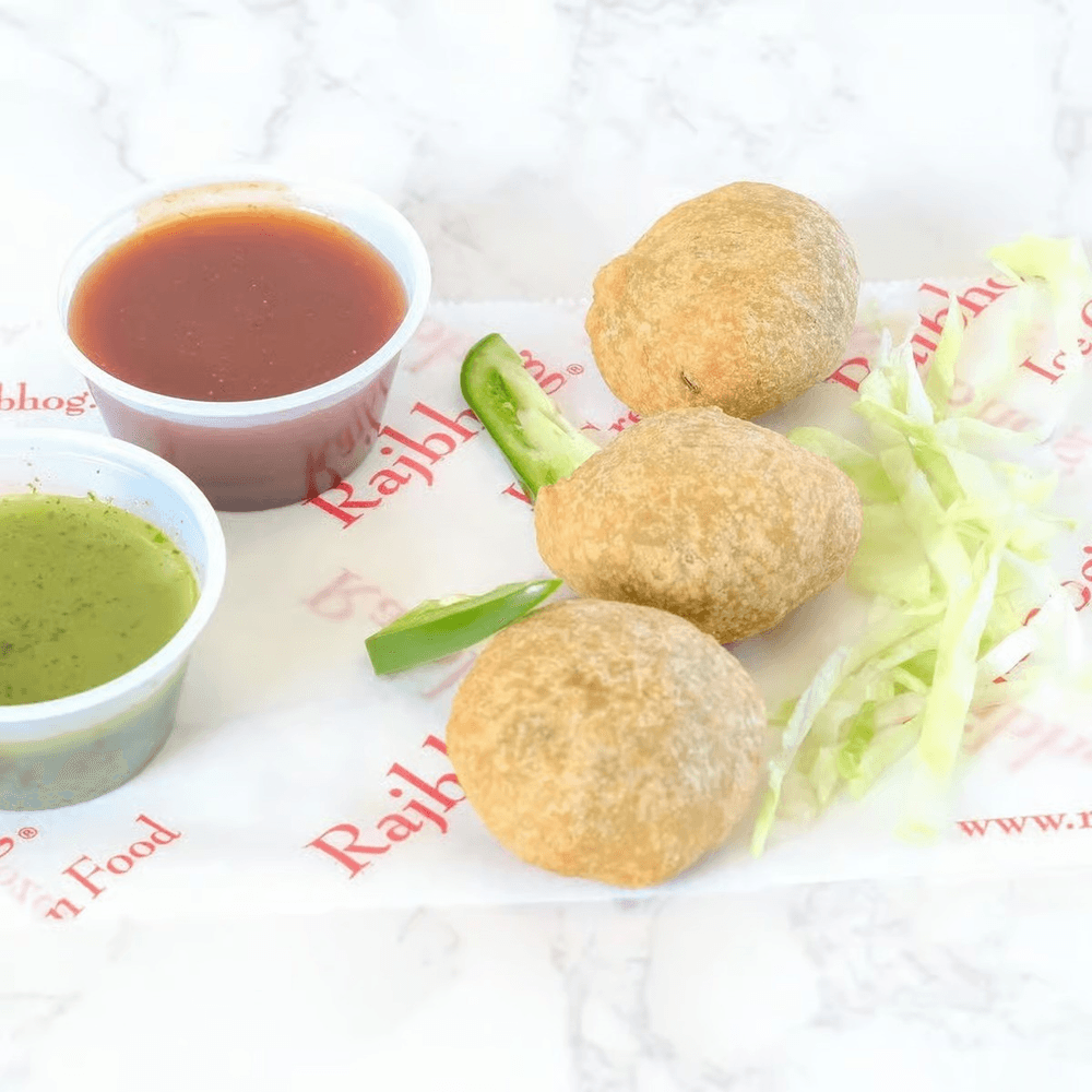 Lilva Kachori (3 Pieces)
