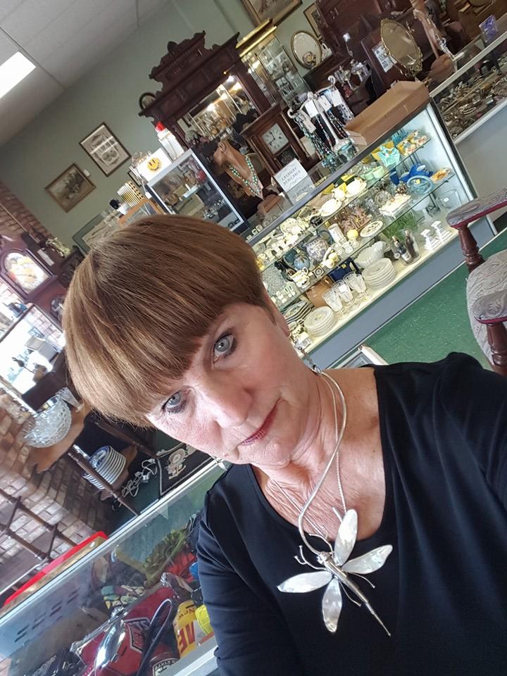 Mesa Street Antique Mall Photo