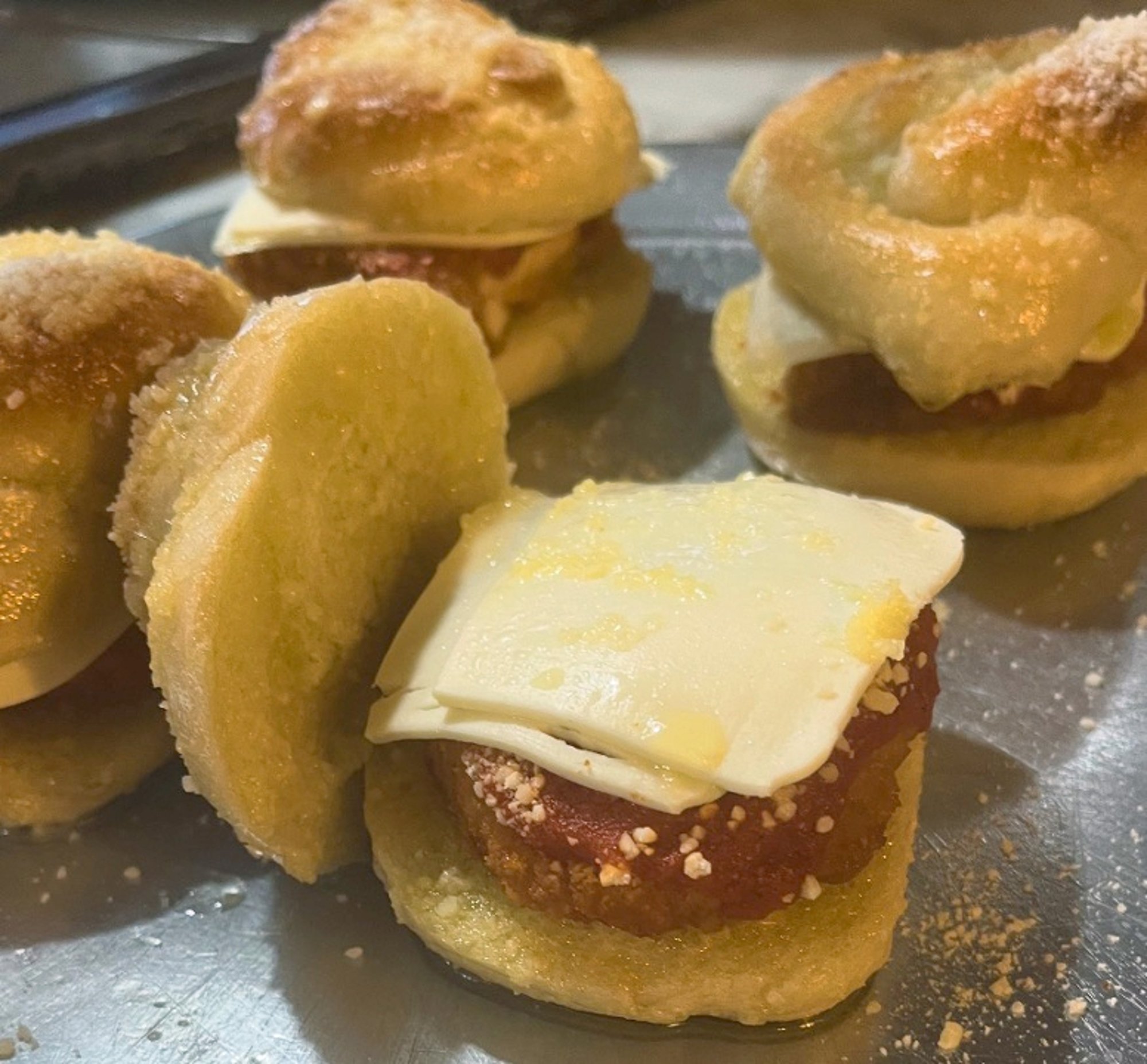 Garlic Knot Slider